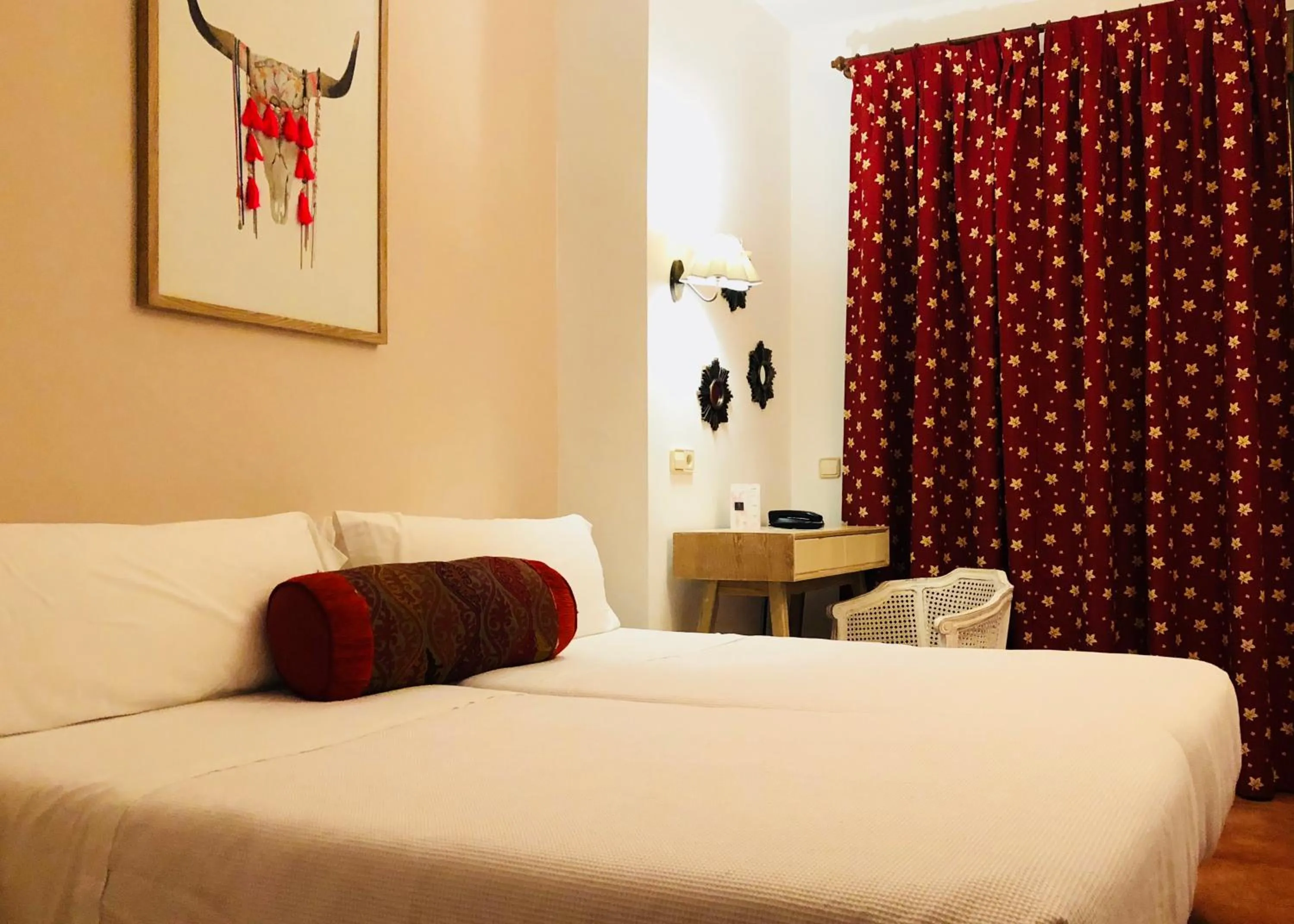 Decorative detail, Bed in Alda Casa De Los Reyes