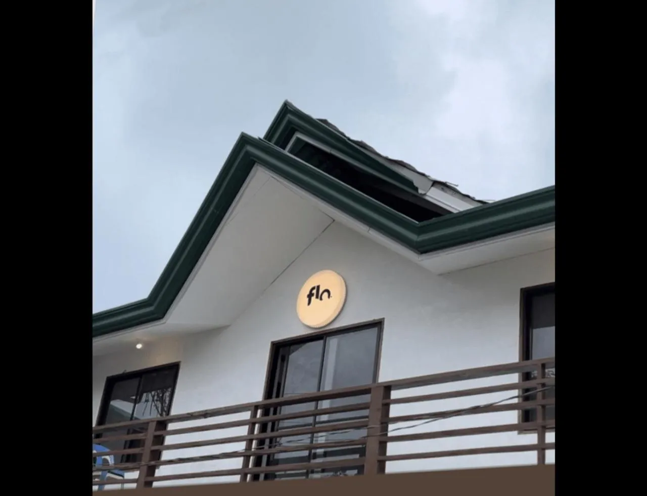 Property building in Flo Island Home