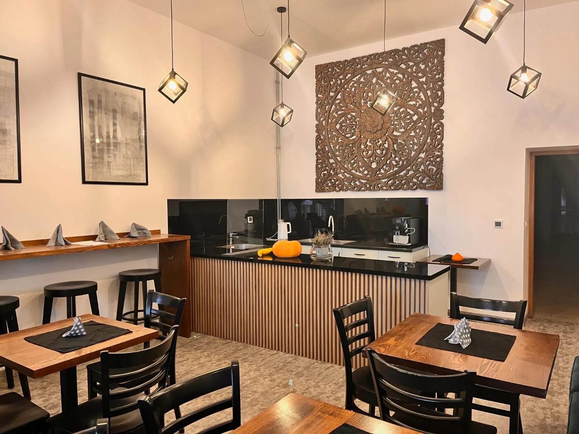 Breakfast in The Old Townhouse