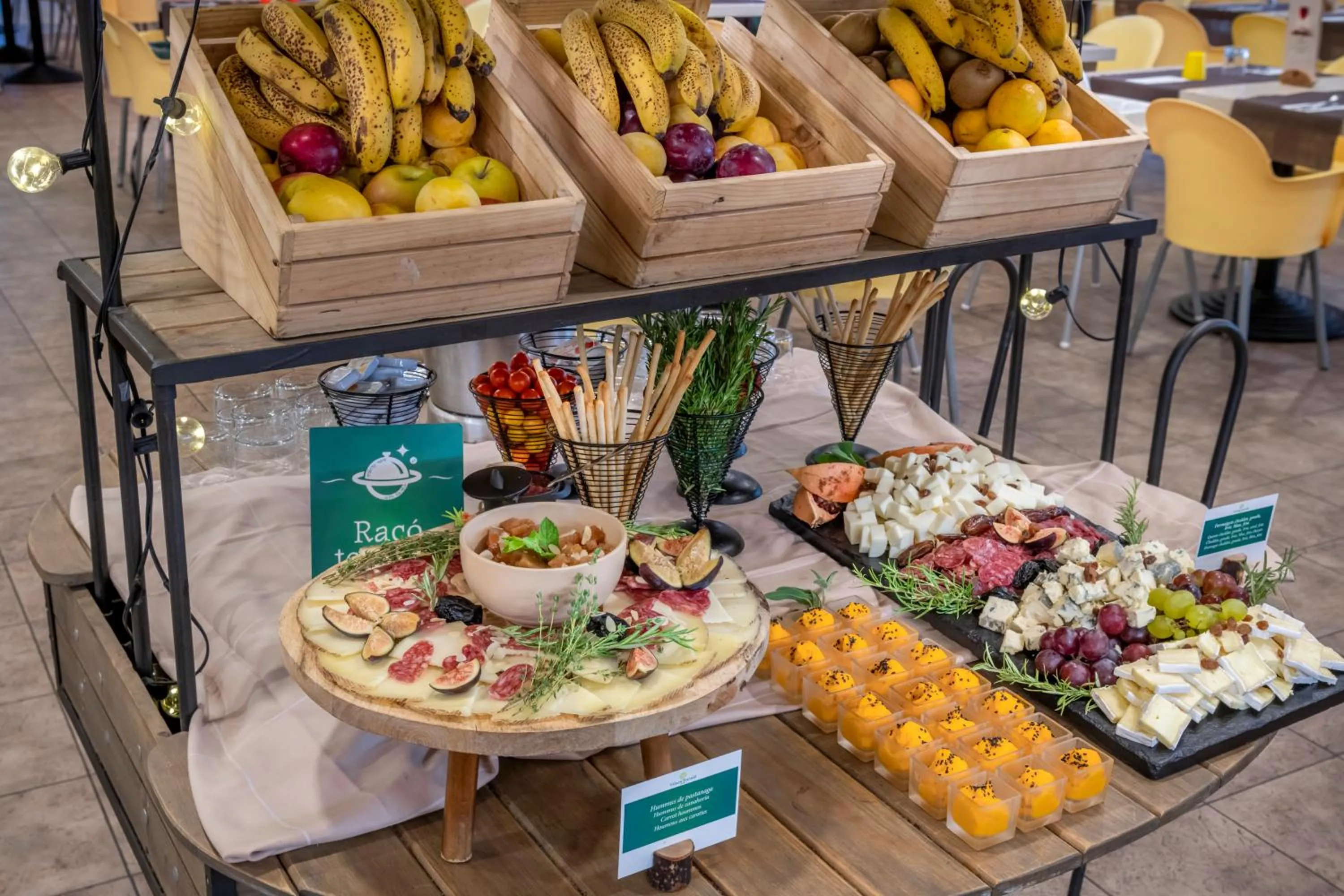 Restaurant/places to eat in Vilar Rural De Sant Hilari Sacalm by Serhs Hotels