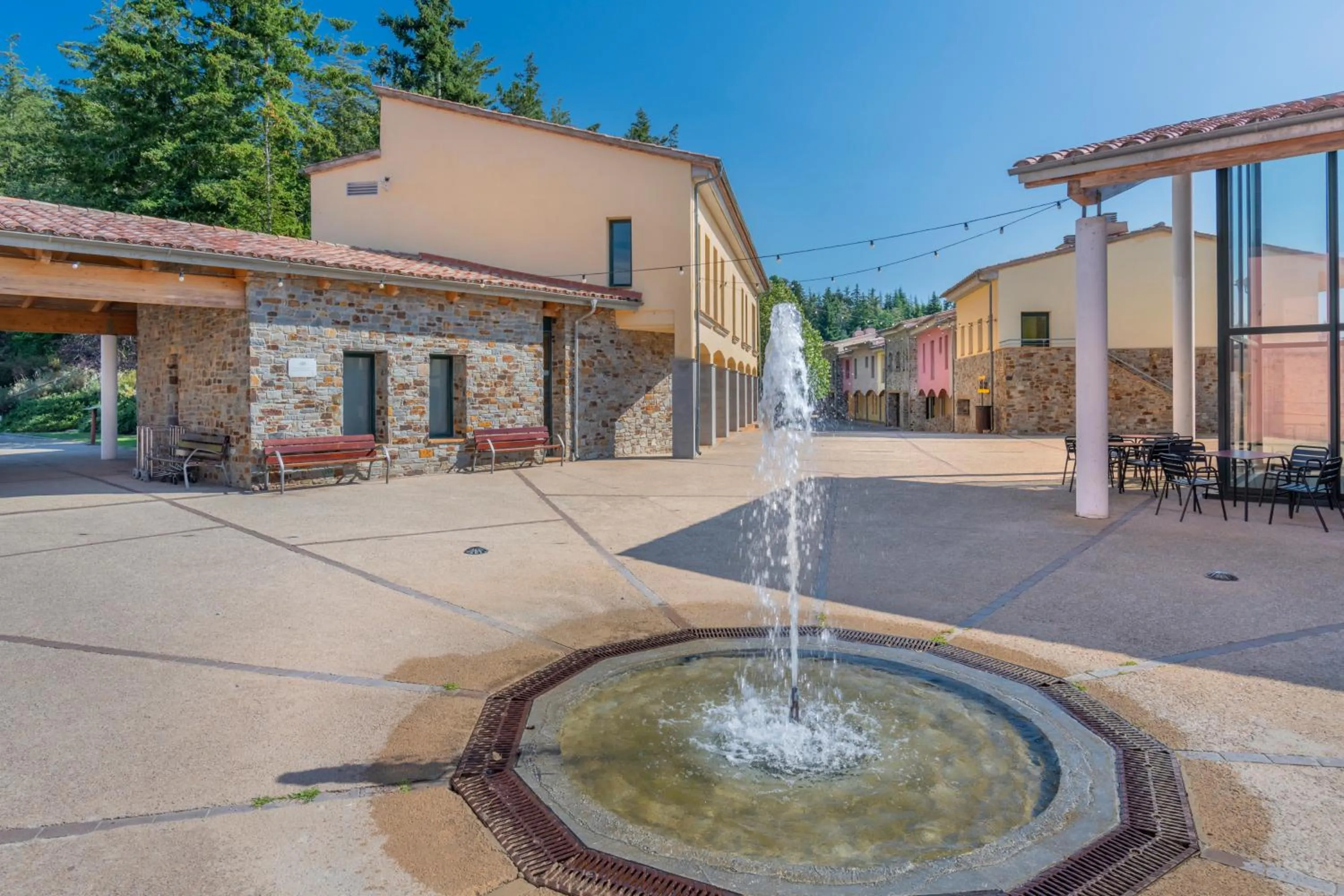 Property building in Vilar Rural De Sant Hilari Sacalm by Serhs Hotels