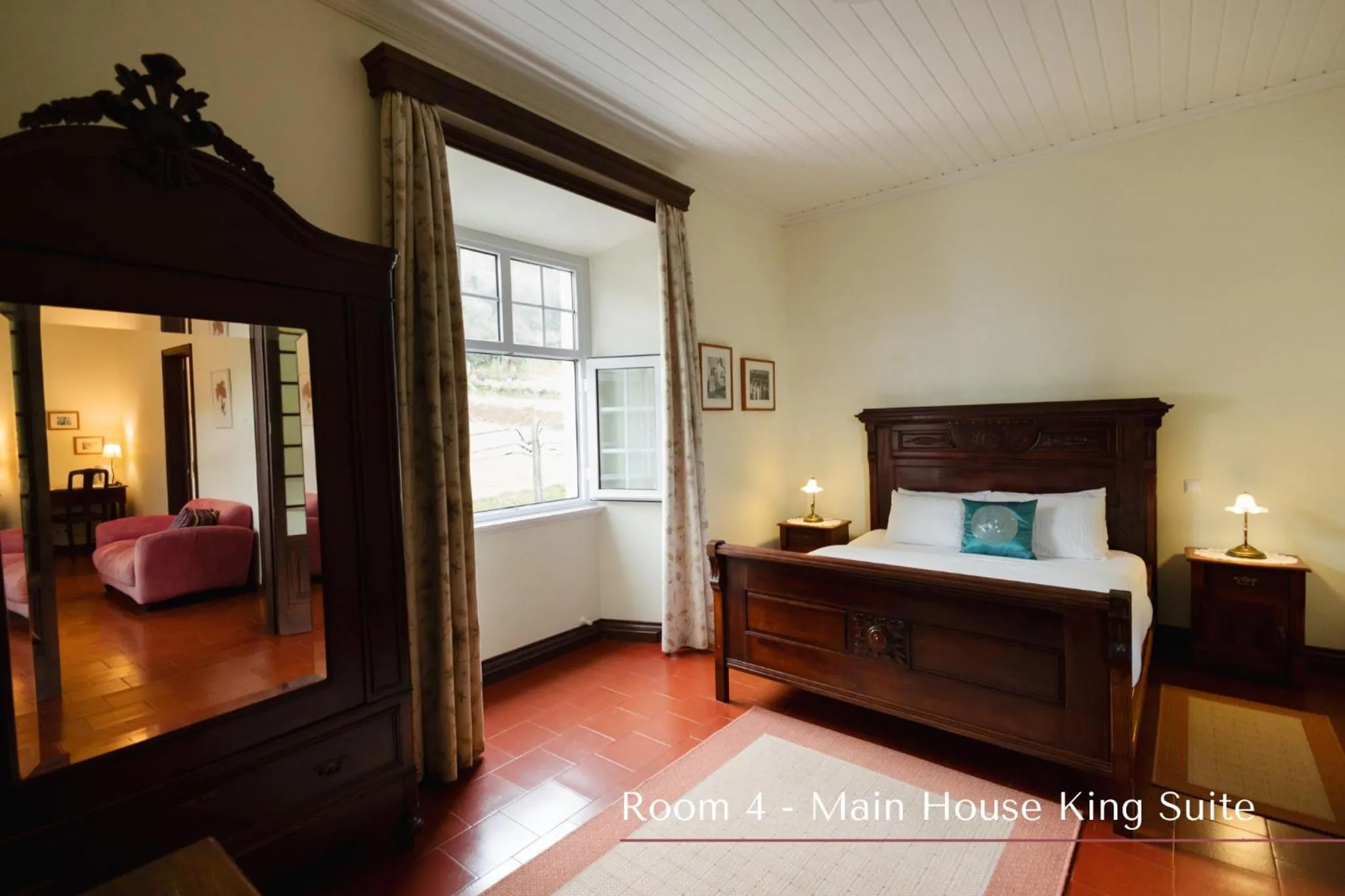 Bedroom, Bed in Solar de Lalém