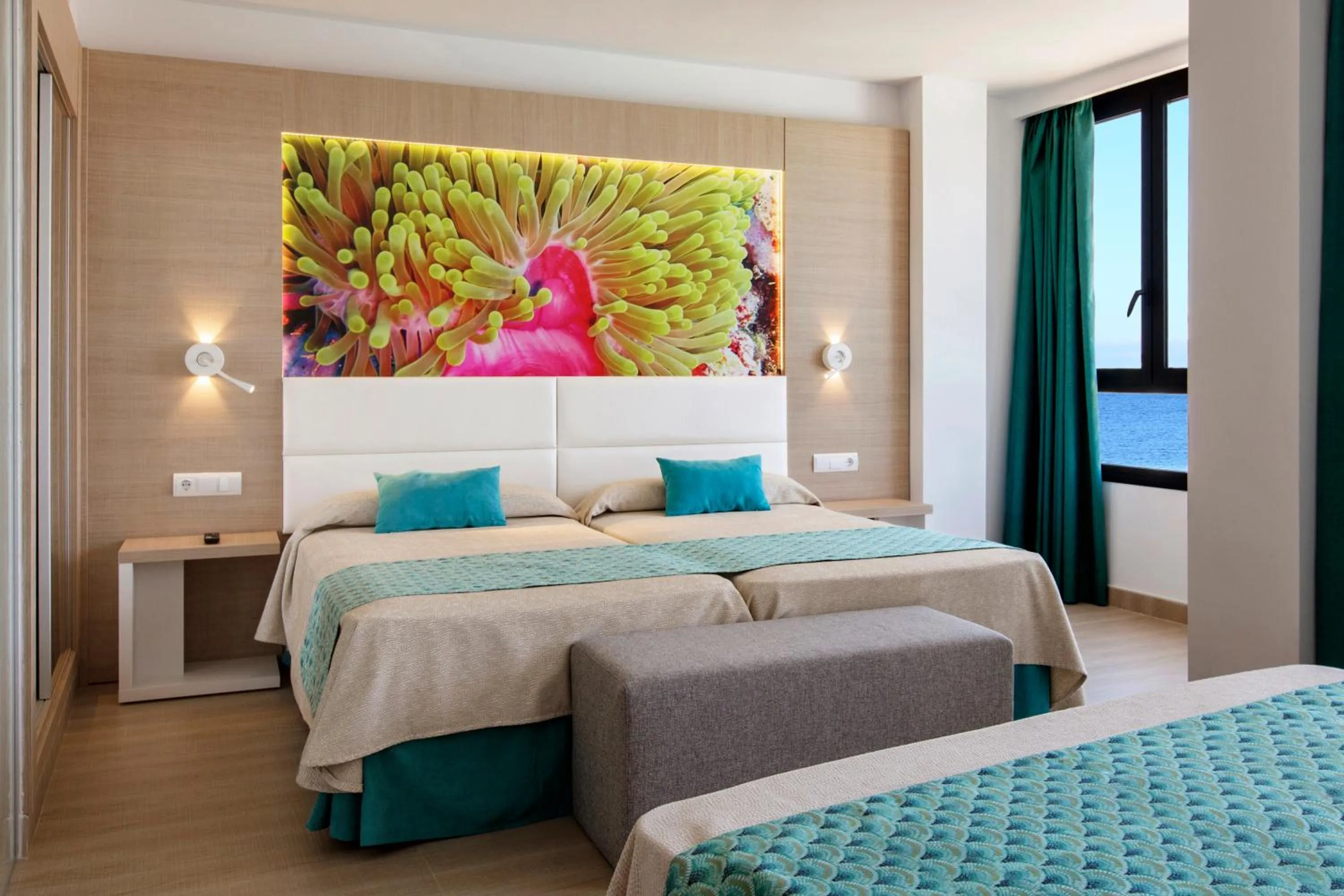 Bed in Marvell Club Hotel & Apartments