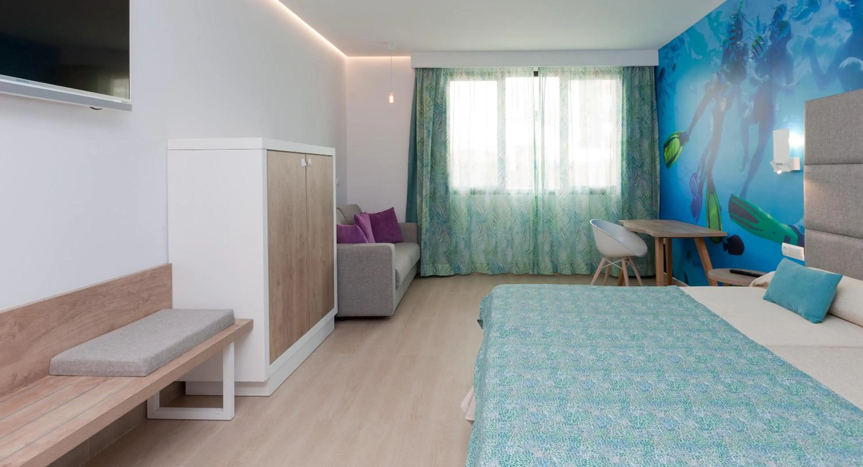 Bedroom, Bed in Marvell Club Hotel & Apartments