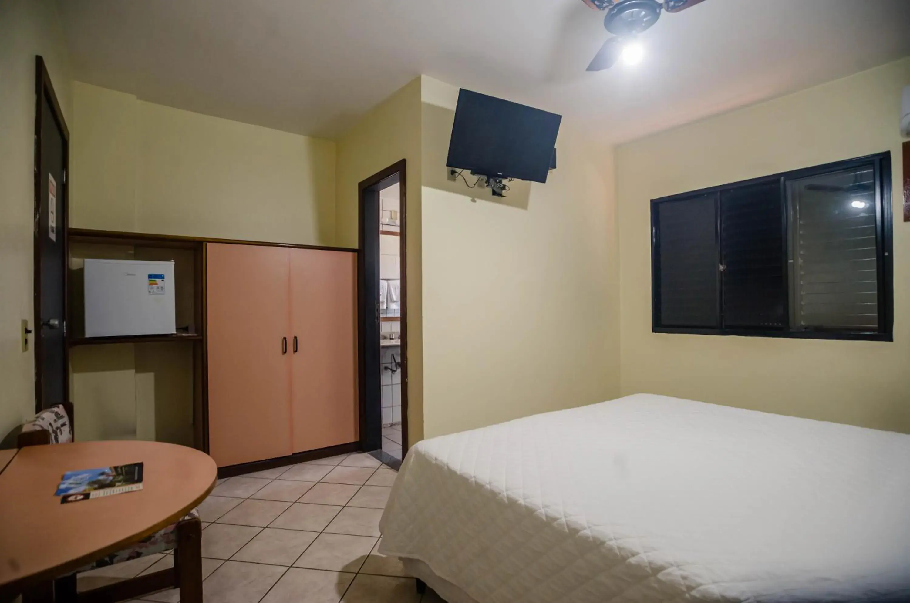 Single Room - single occupancy in Alpes Hotel Single Room - single occupancy in Alpes Hotel