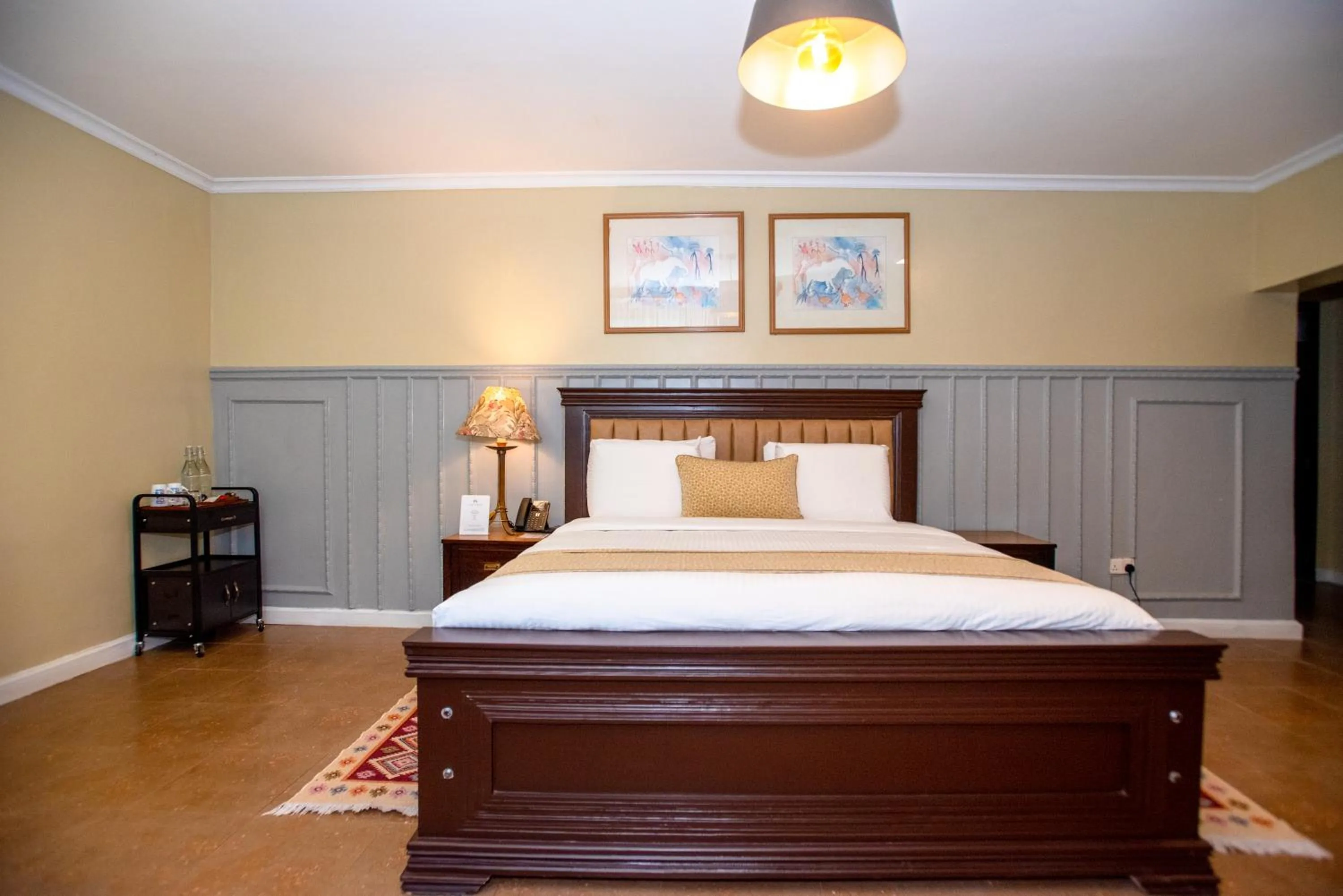 Bed in Cozy Stead Hotel - Garden House, Gigiri