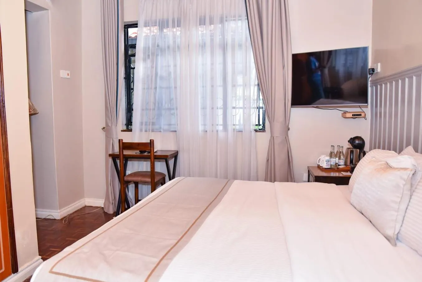 Bed in Cozy Stead Hotel - Garden House, Gigiri