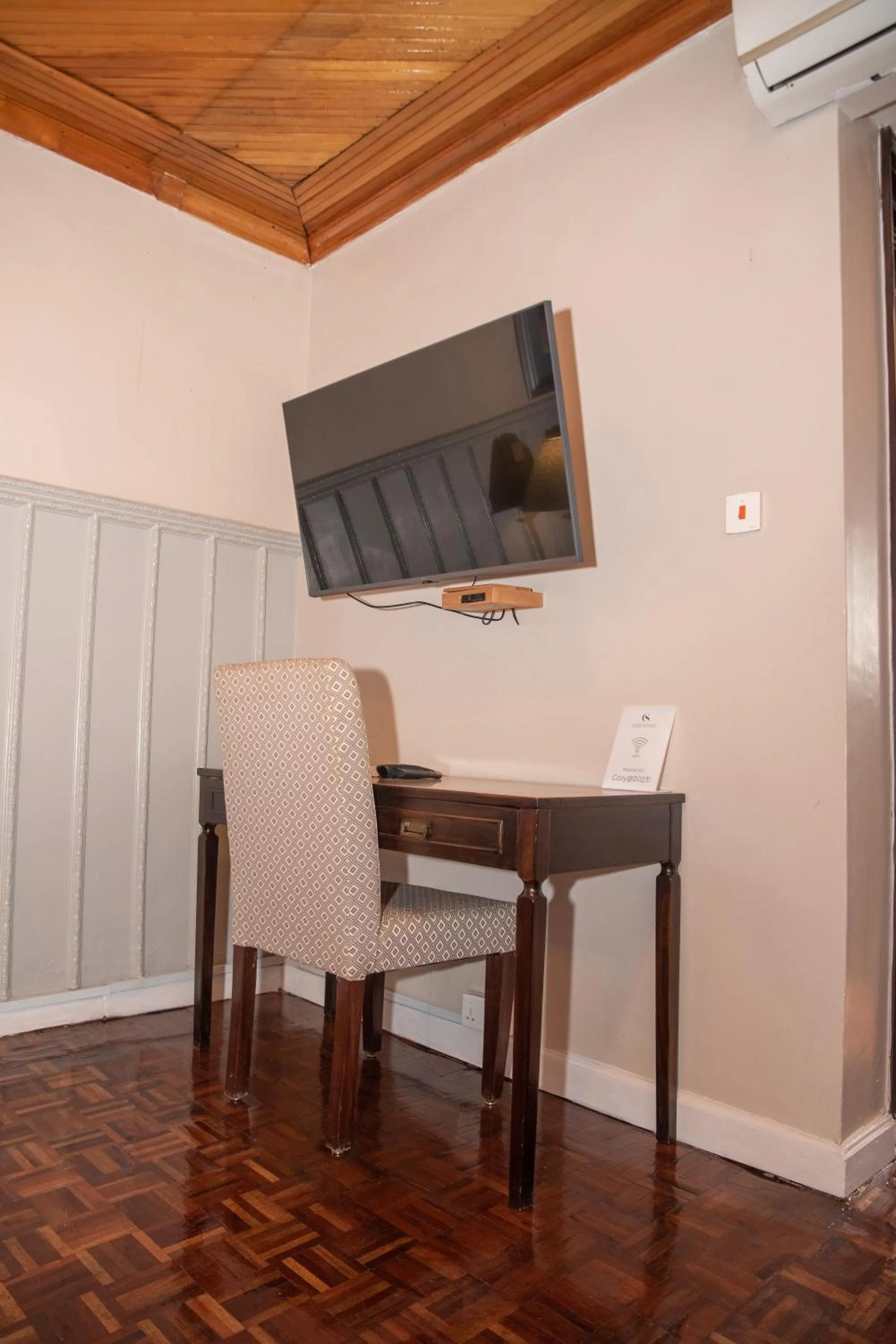 TV and multimedia in Cozy Stead Hotel - Garden House, Gigiri