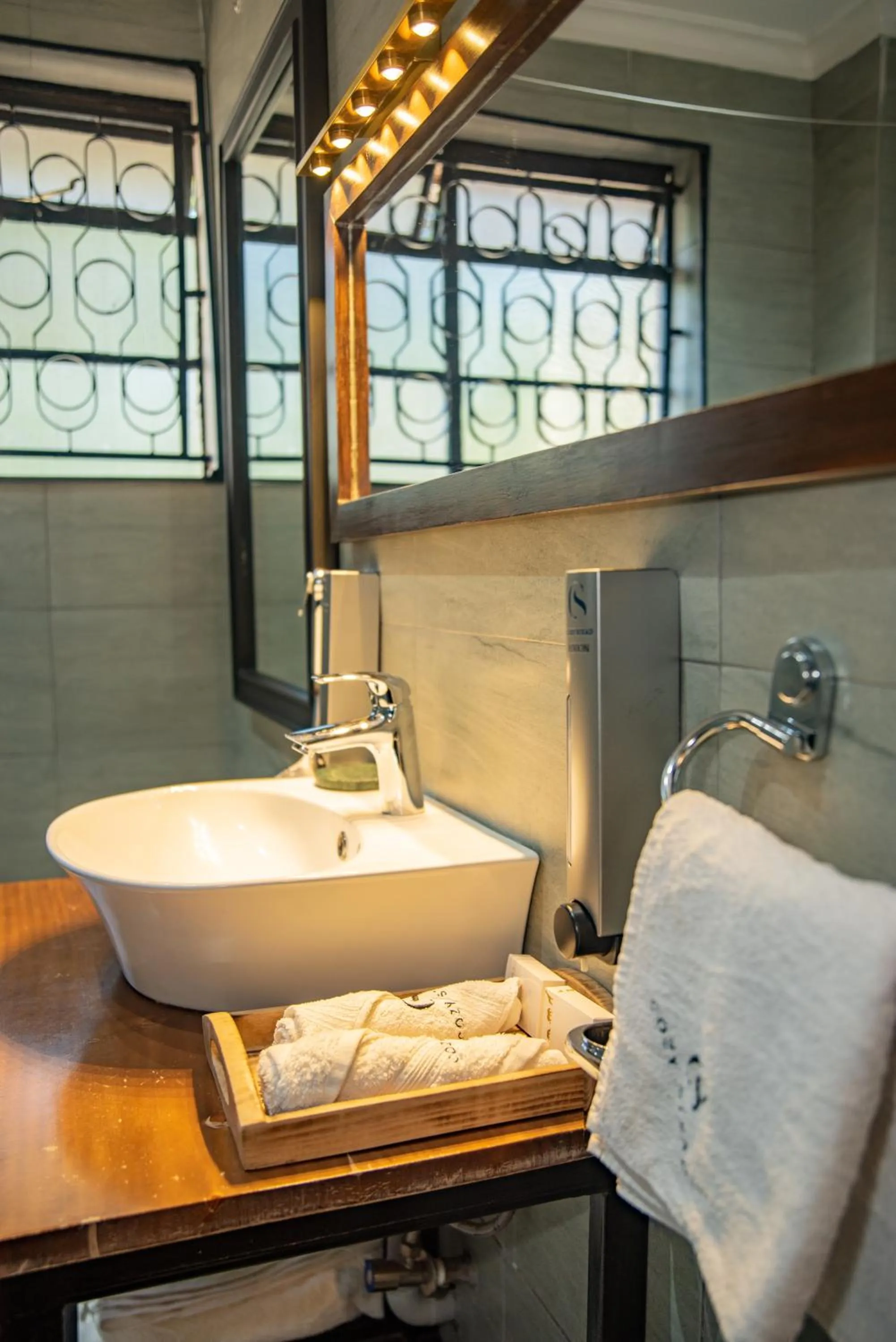 Bathroom in Cozy Stead Hotel - Garden House, Gigiri