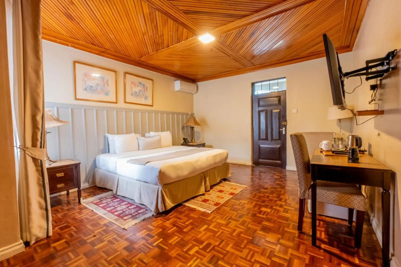 Bedroom, Bed in Cozy Stead