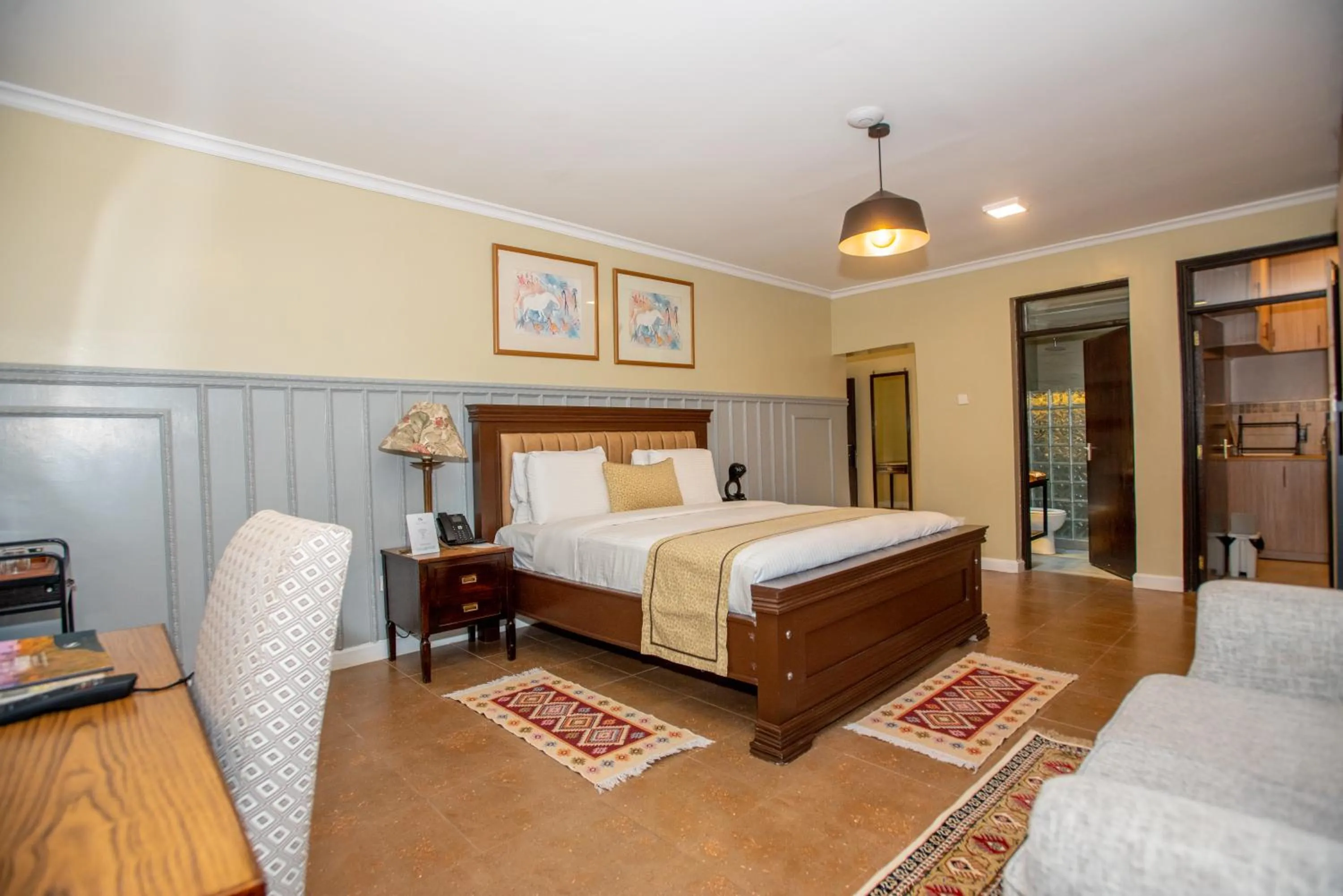 Bed in Cozy Stead Hotel - Garden House, Gigiri