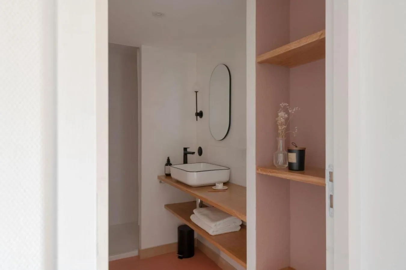 Bathroom in Hôtel Le Prieuré