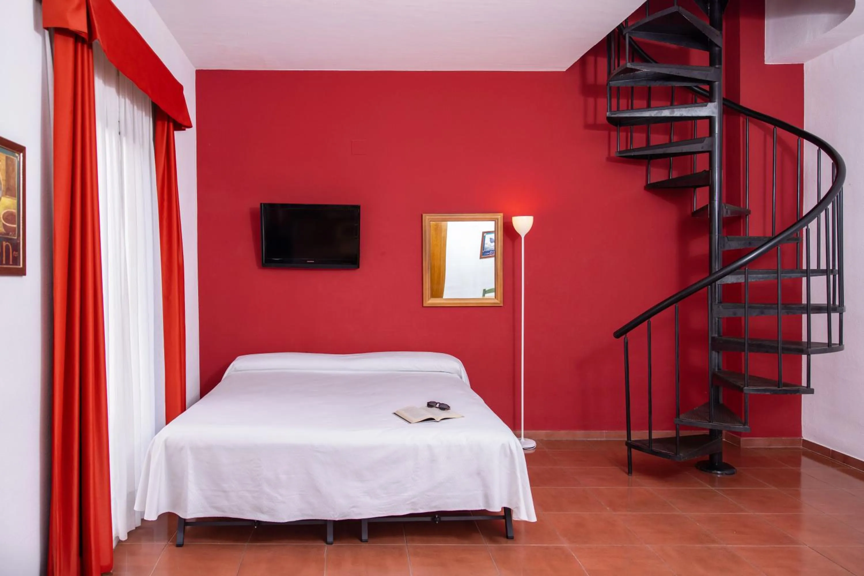 Bedroom, Bed in RVHotels Mar de Tossa