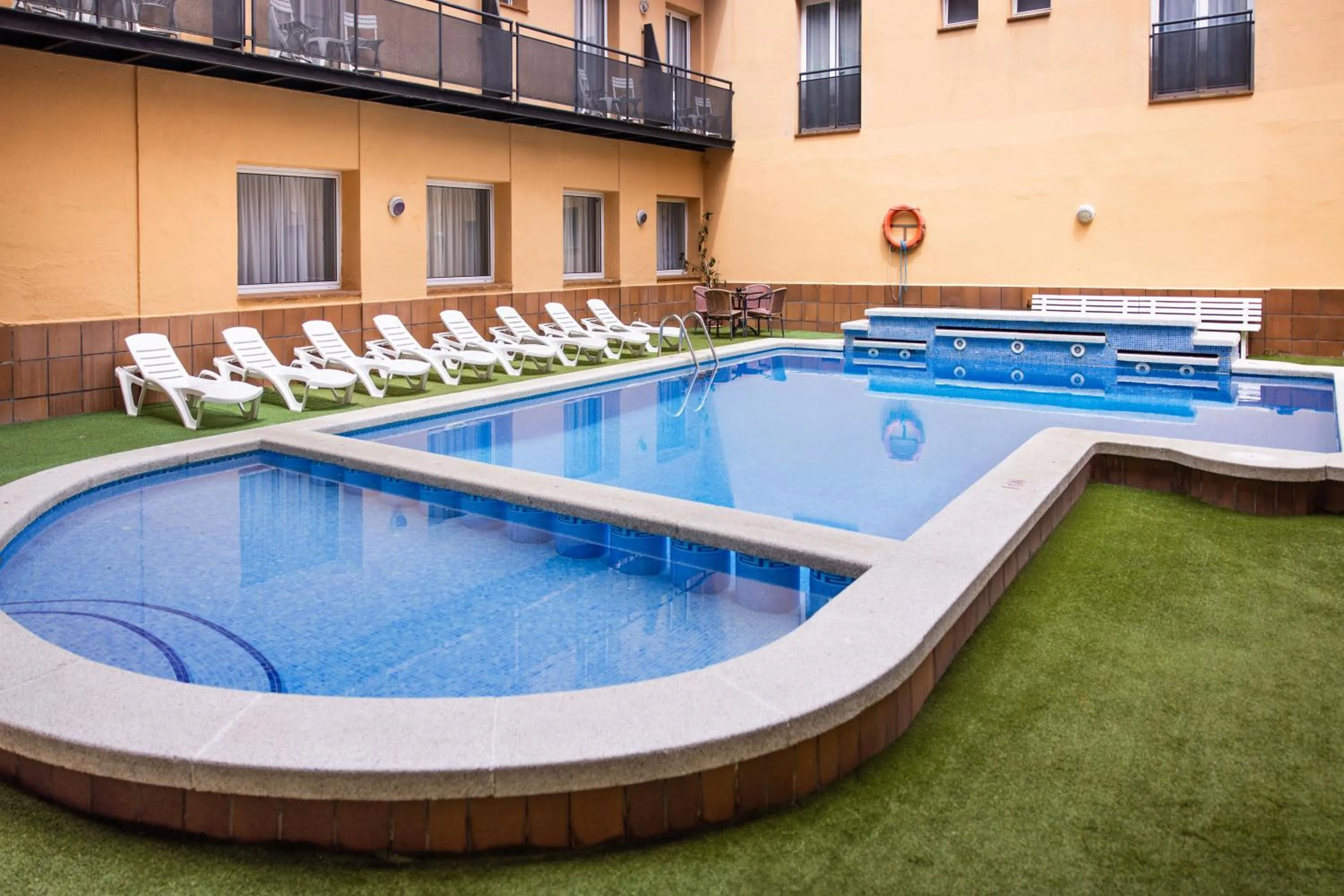 Swimming pool in RVHotels Mar de Tossa