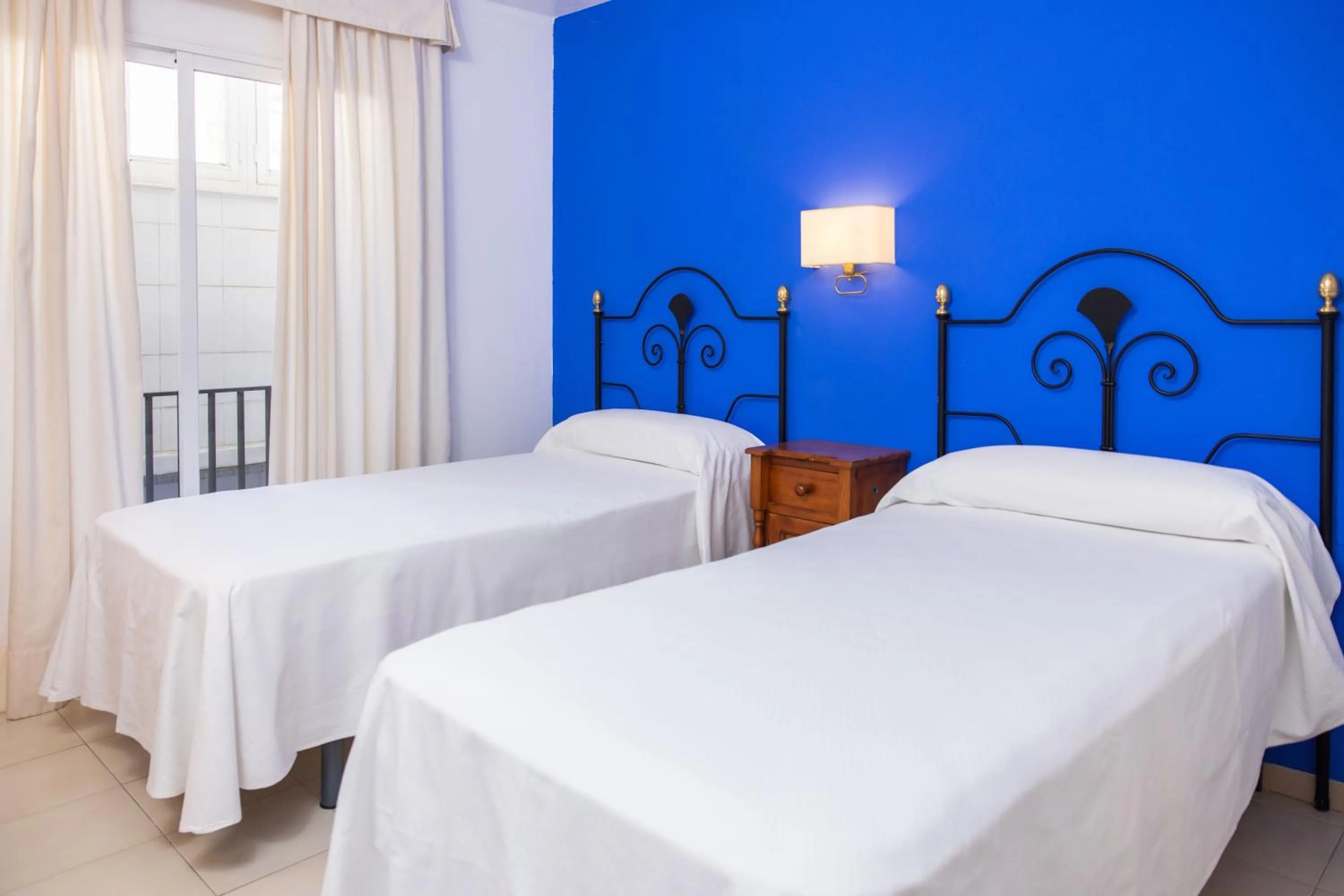 Bedroom, Bed in RVHotels Mar de Tossa