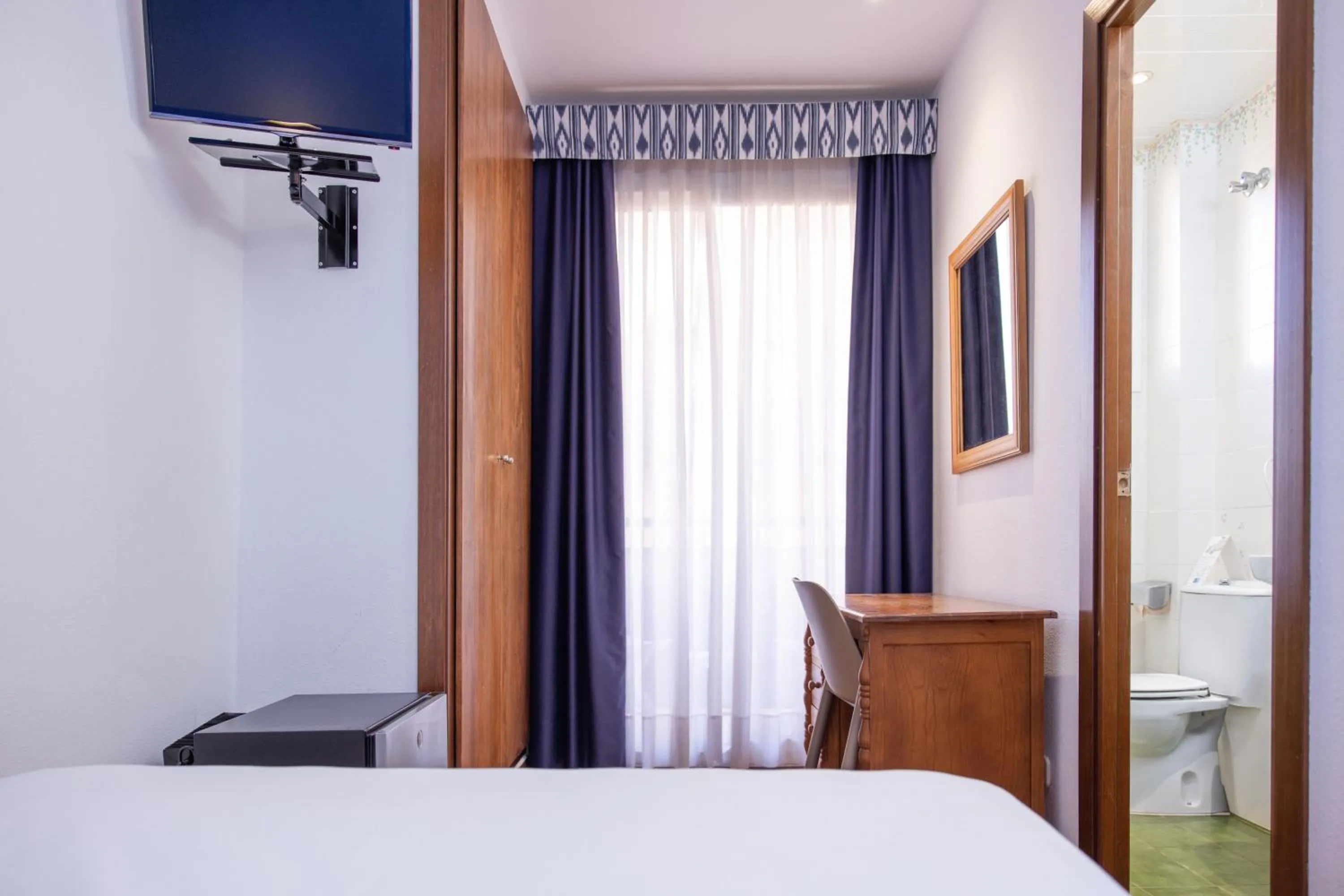 Bedroom, Bed in RVHotels Mar de Tossa