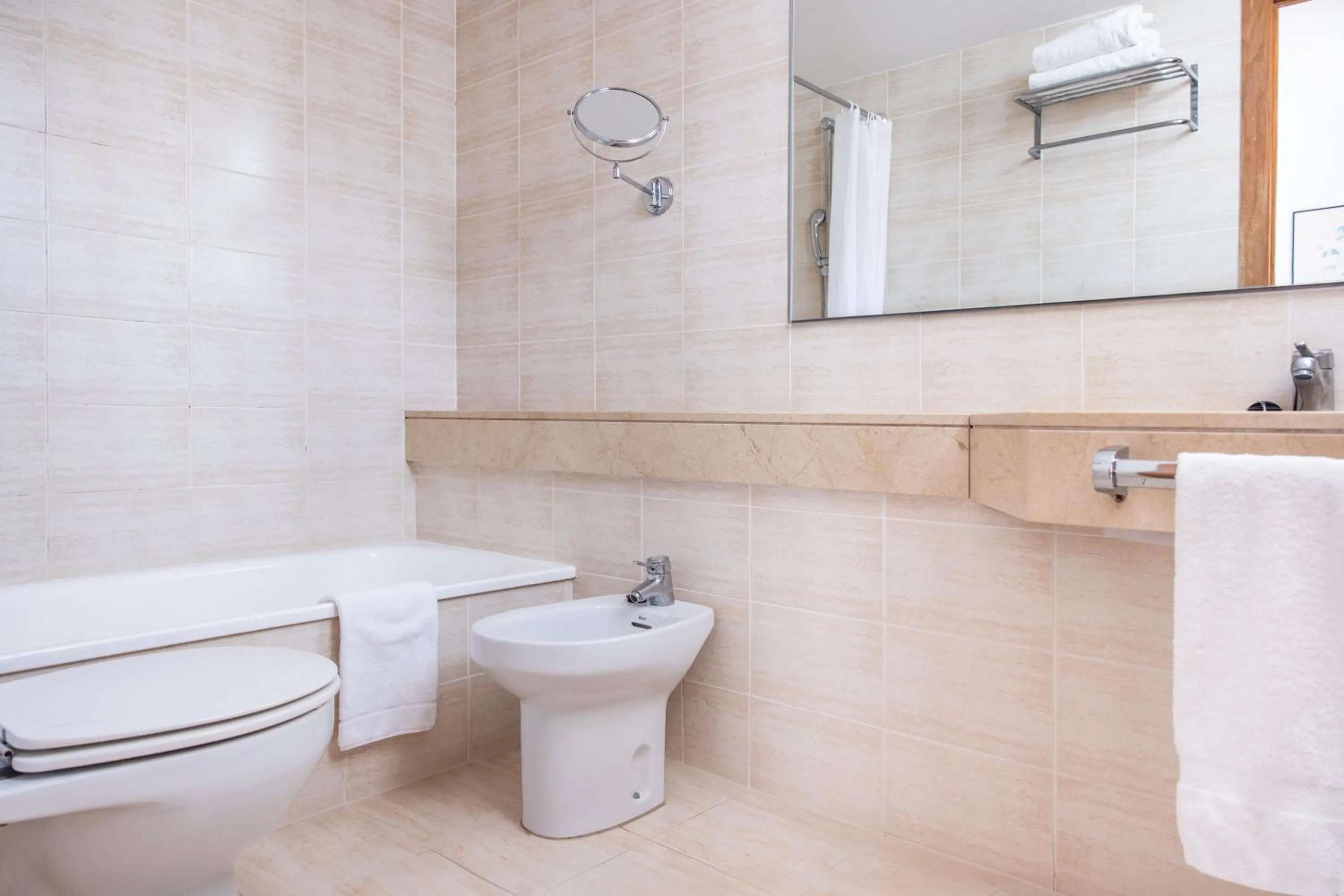 Bath in RVHotels Mar de Tossa