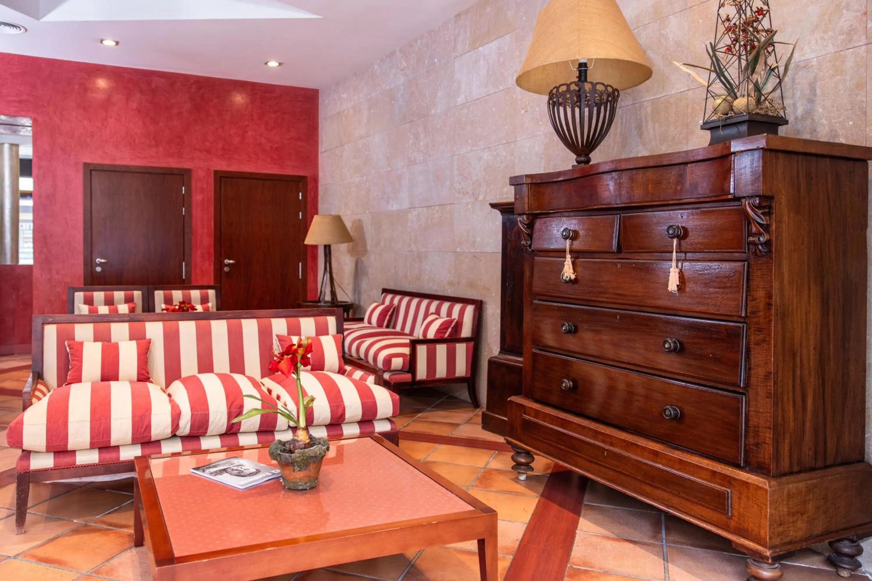 Living room in RVHotels Vila de Tossa