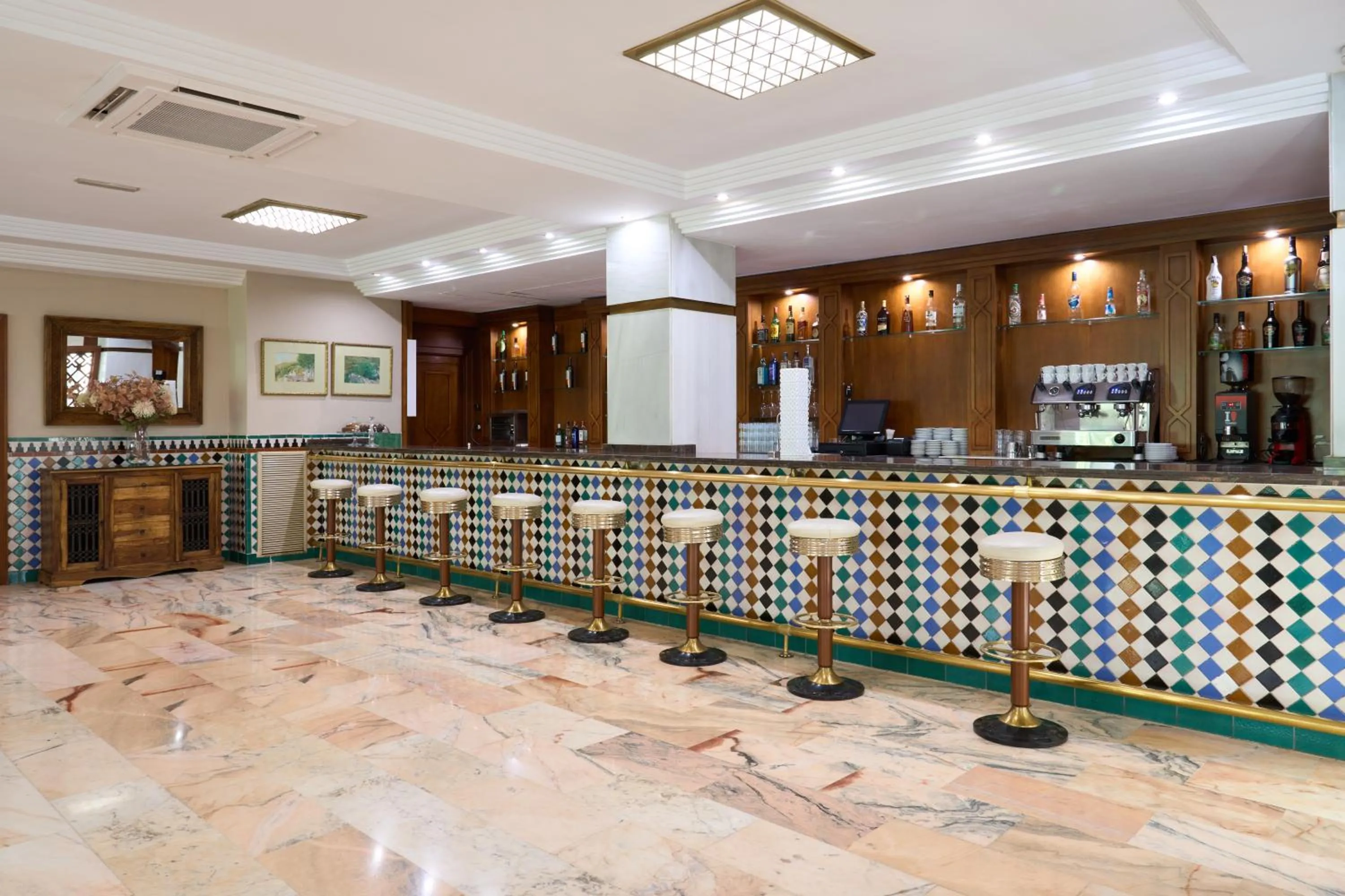 Lounge or bar in Porcel Alixares