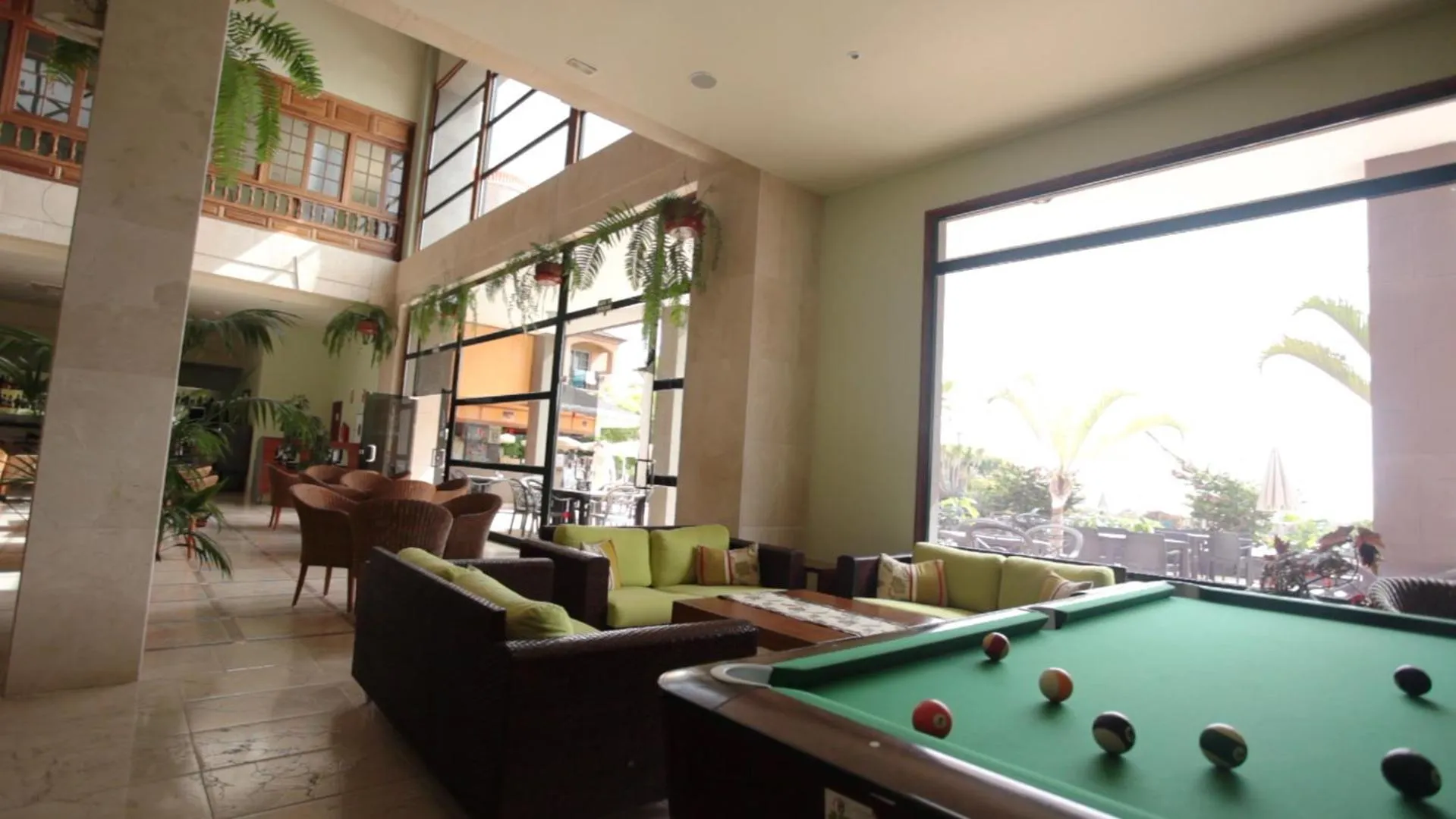 Billiard in Hotel-Apartamento Las Olas