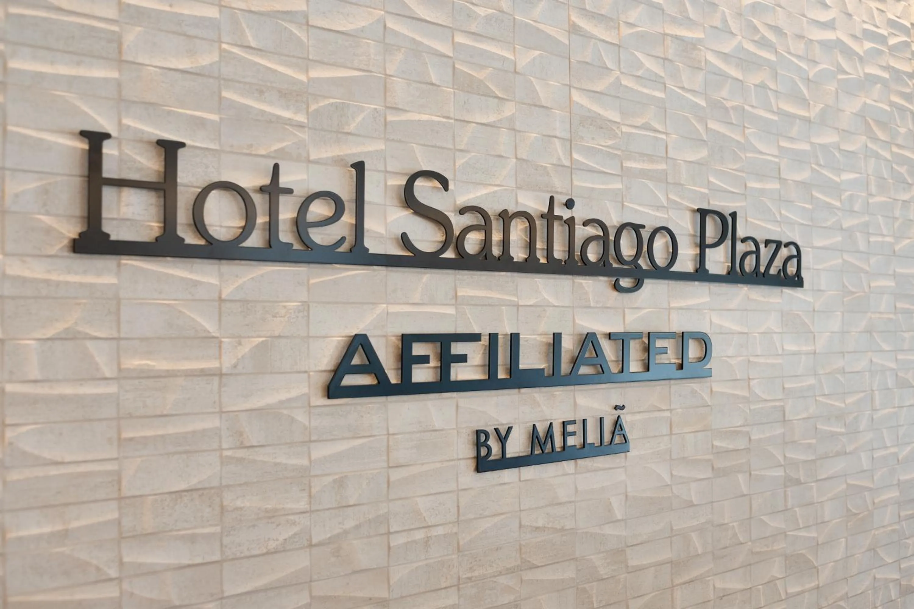 Lobby or reception in Hotel Santiago Plaza Affiliated by Meliá