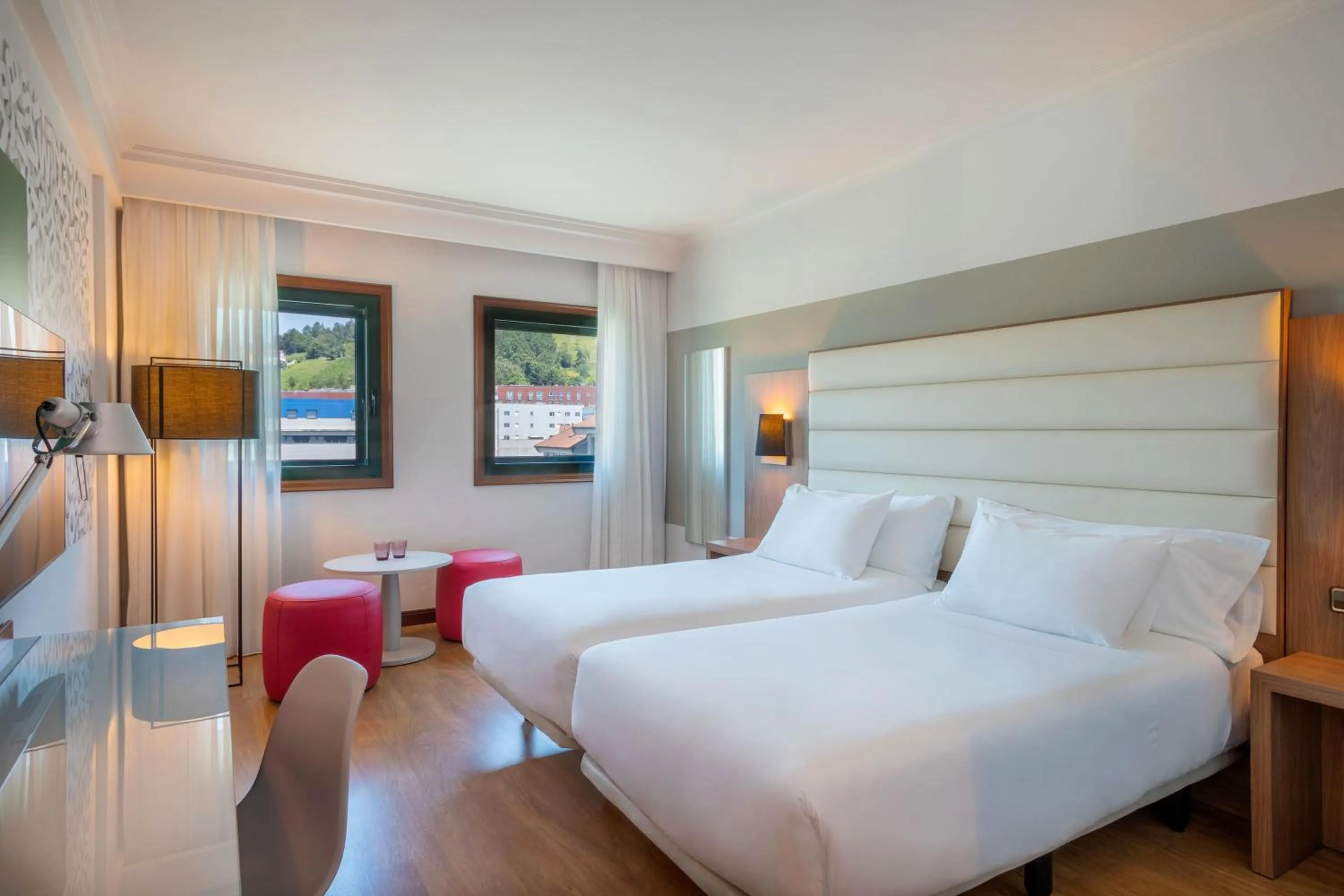 Bed in Hotel Santiago Plaza Affiliated by Meliá