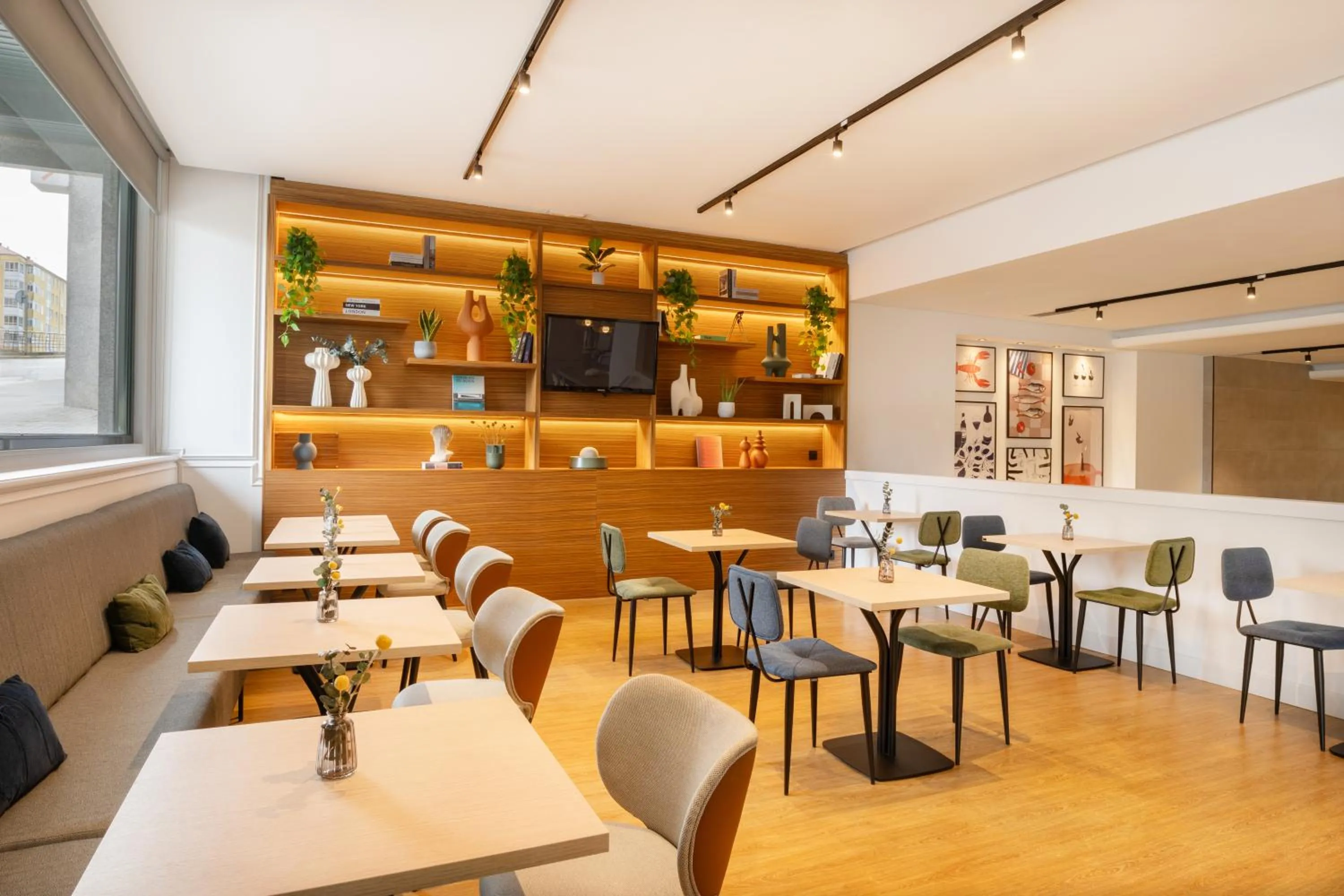 Living room in Hotel Santiago Plaza Affiliated by Meliá