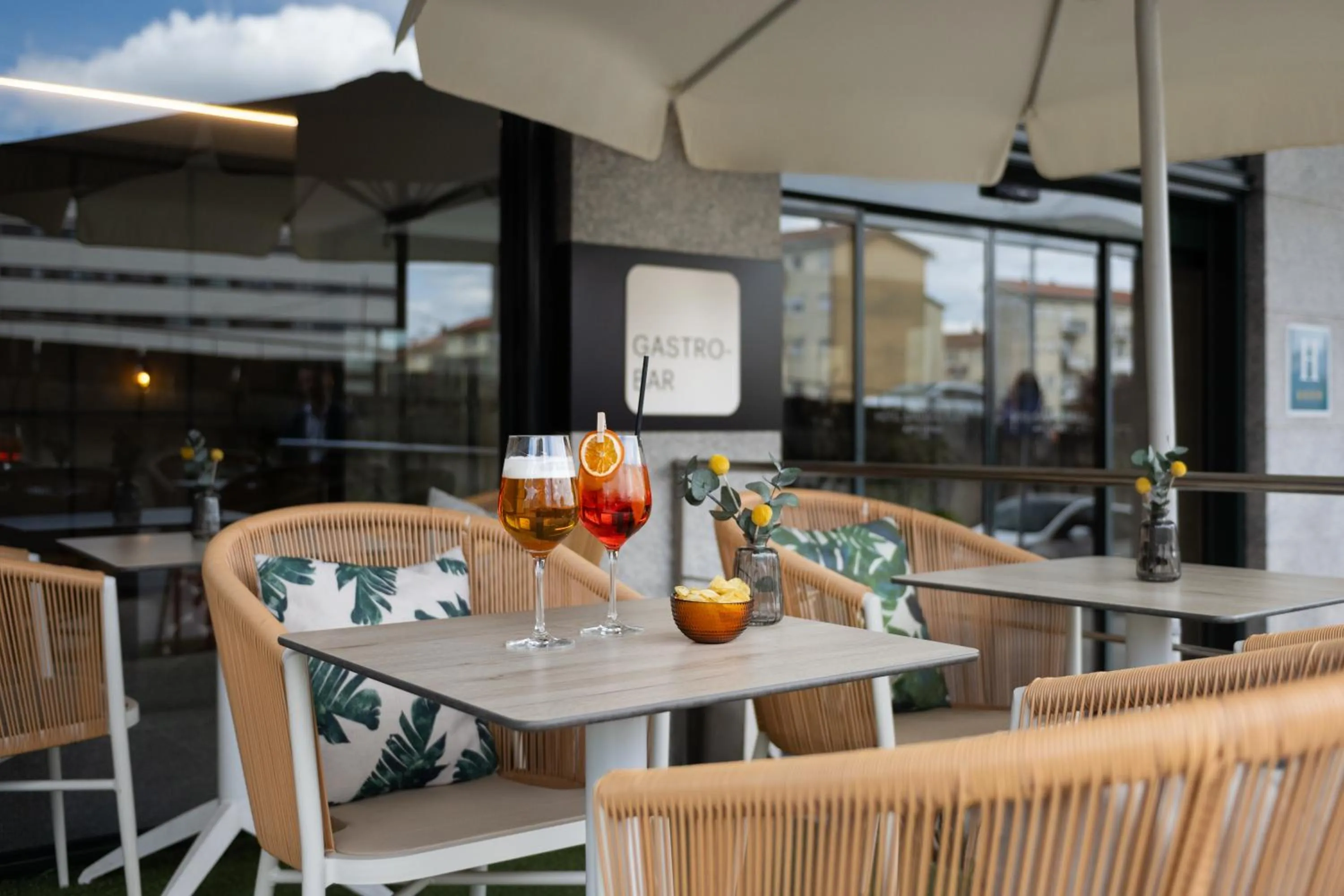 Balcony/Terrace in Hotel Santiago Plaza Affiliated by Meliá