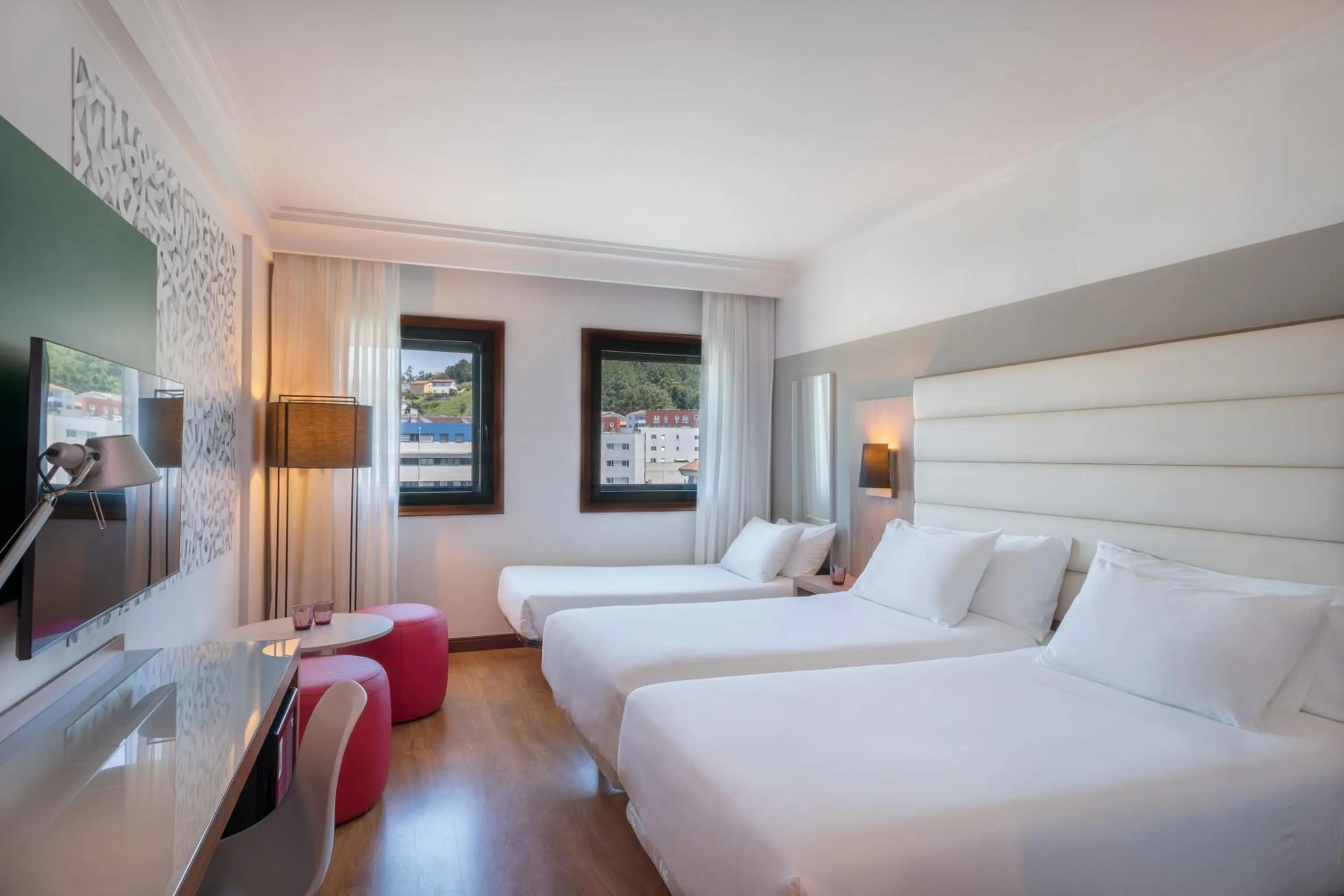 Property building, Bed in Hotel Santiago Plaza Affiliated by Meliá