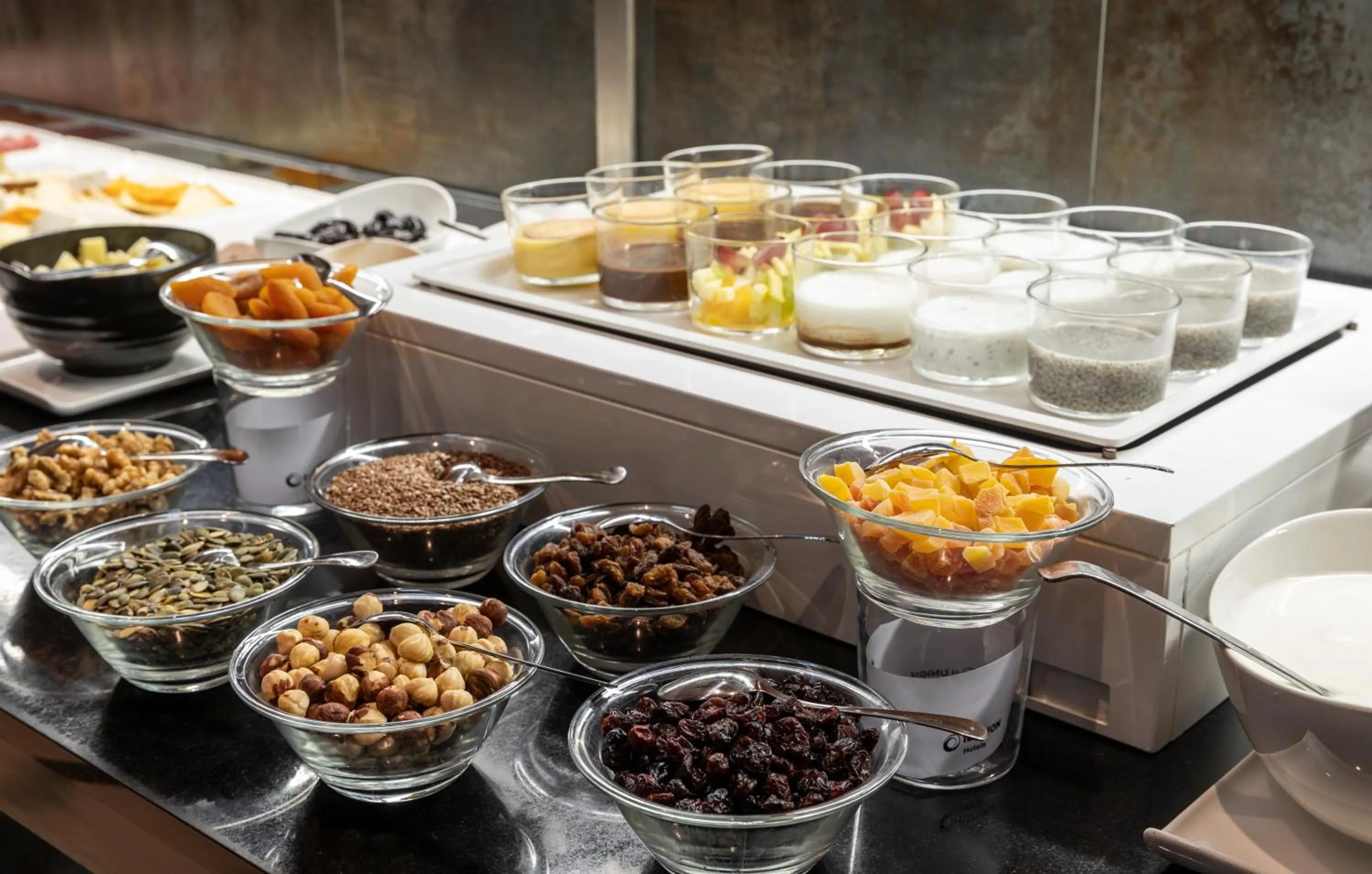 Buffet breakfast in Ilunion Aqua 4