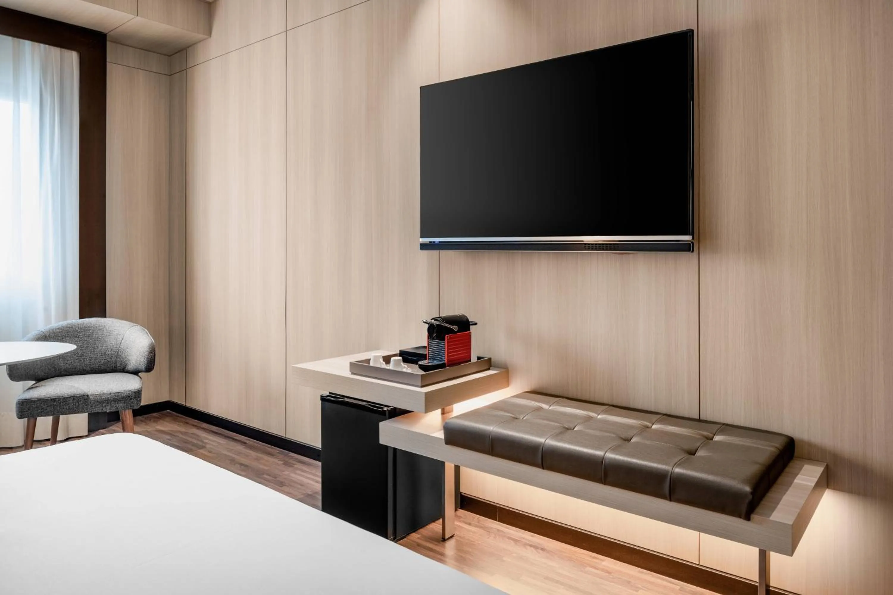 Photo of the whole room, Bed in AC Hotel Oviedo Fórum by Marriott