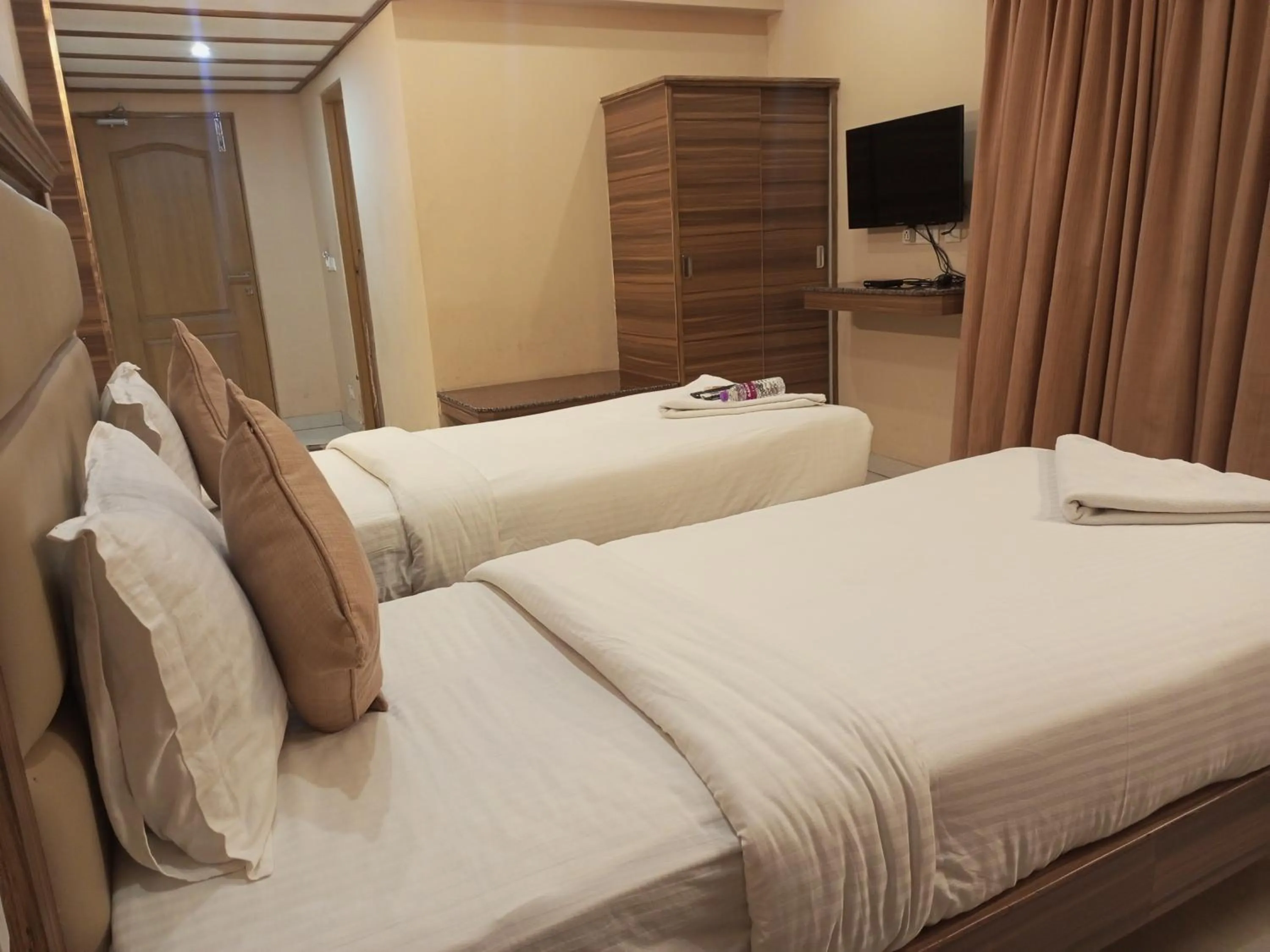 Bed in Bairav Grand Madurai