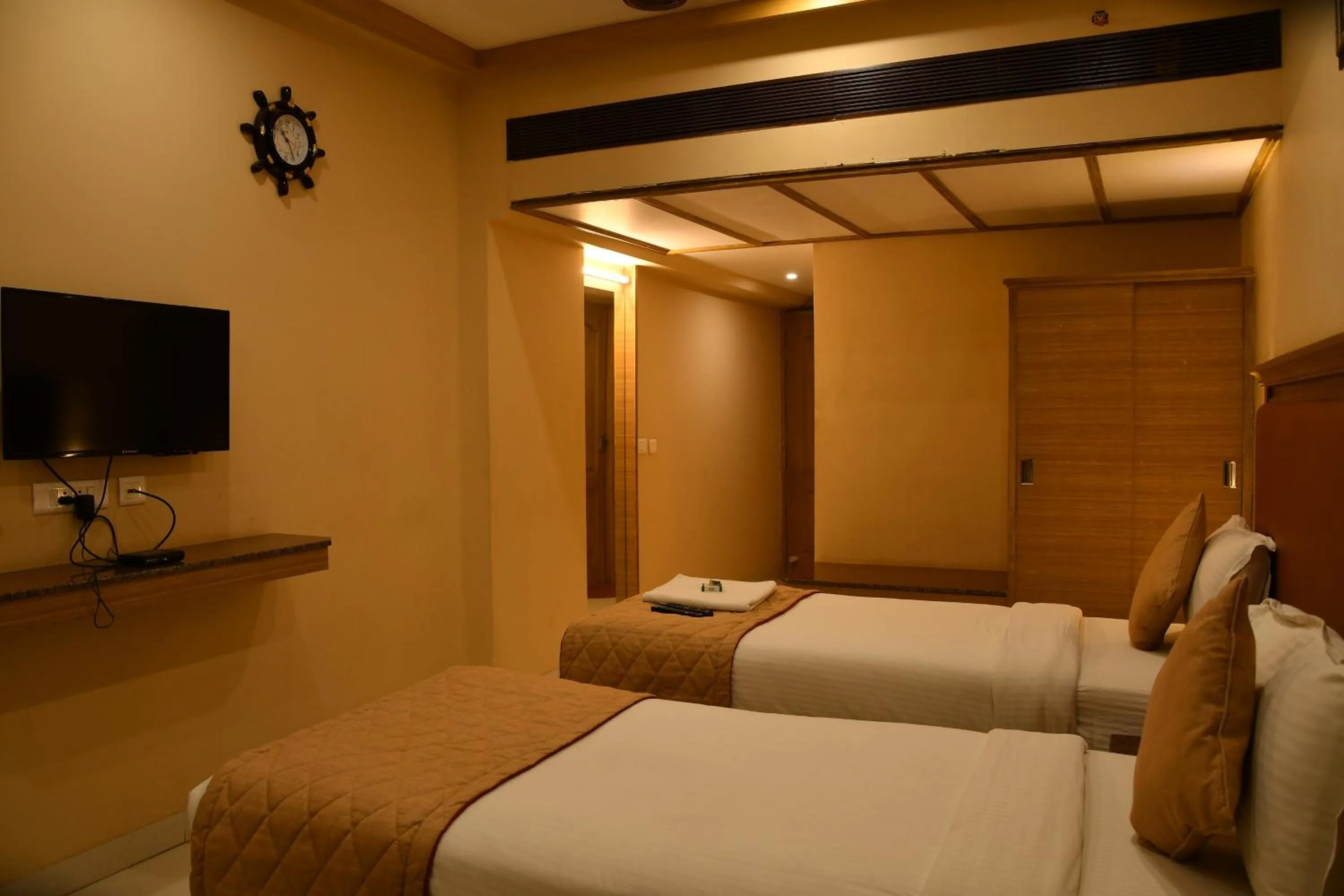 Bed in Bairav Grand Madurai