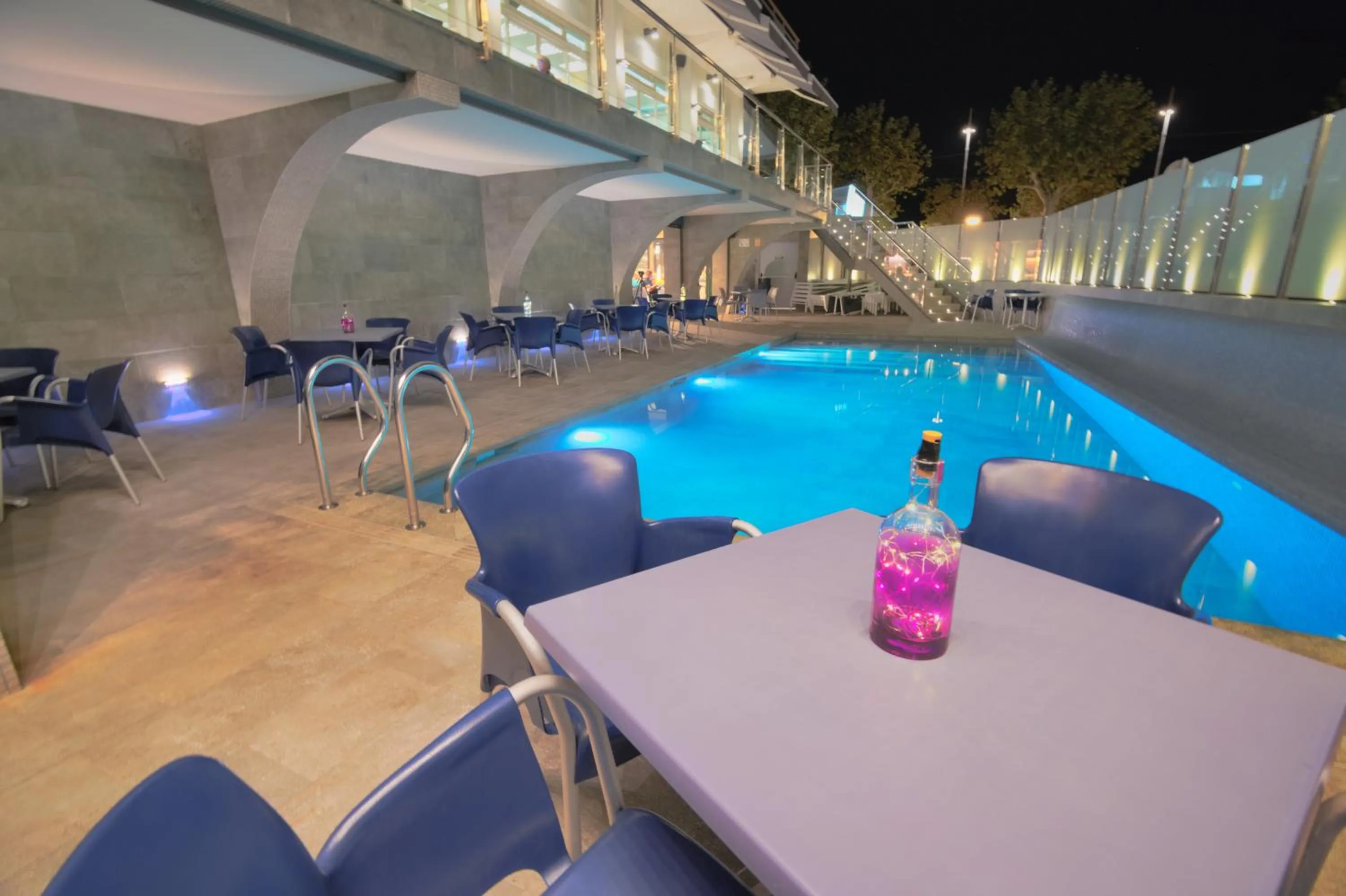 Swimming pool in Hotel Internacional