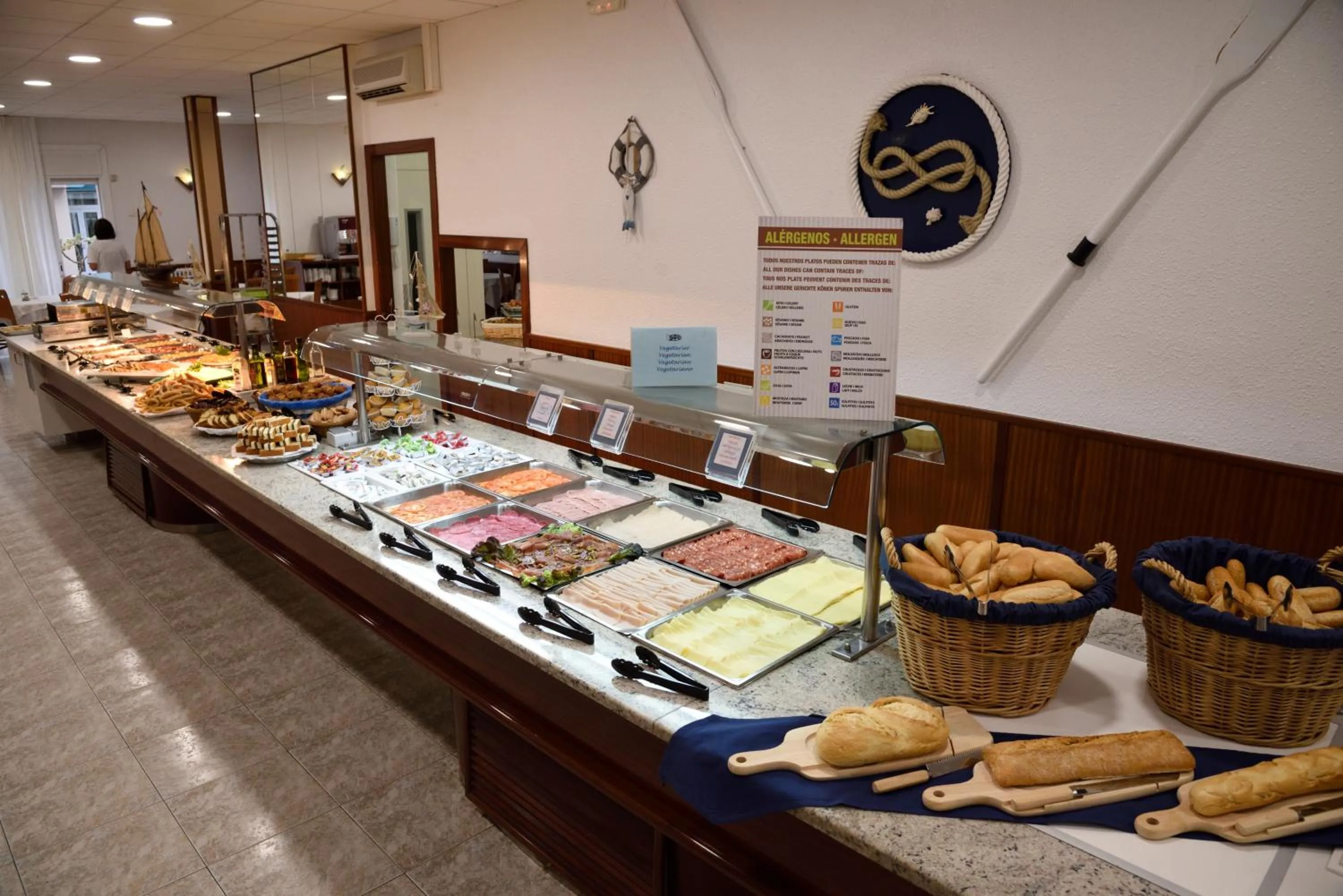 Food and drinks in Hotel Internacional