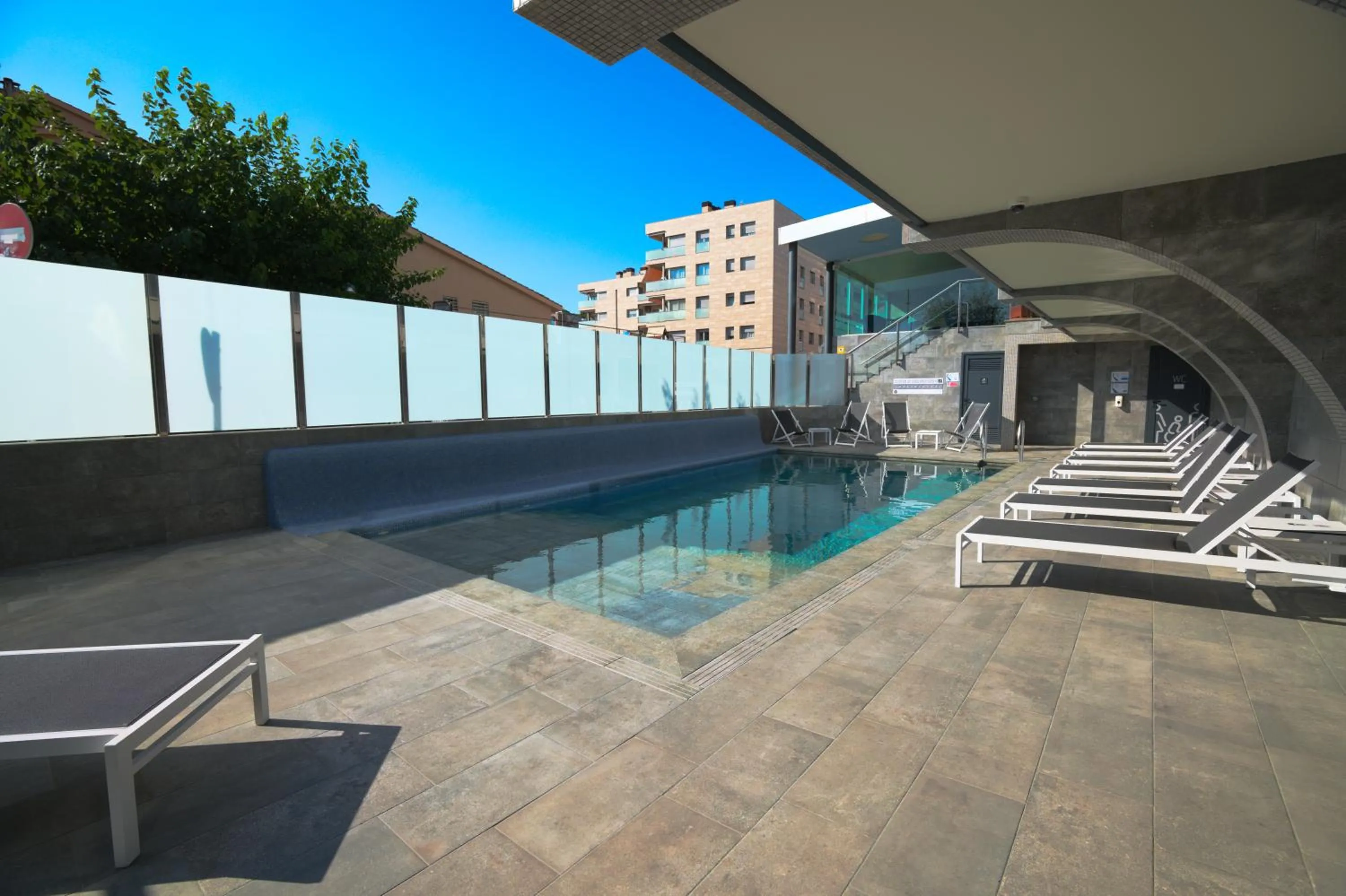 Swimming pool in Hotel Internacional
