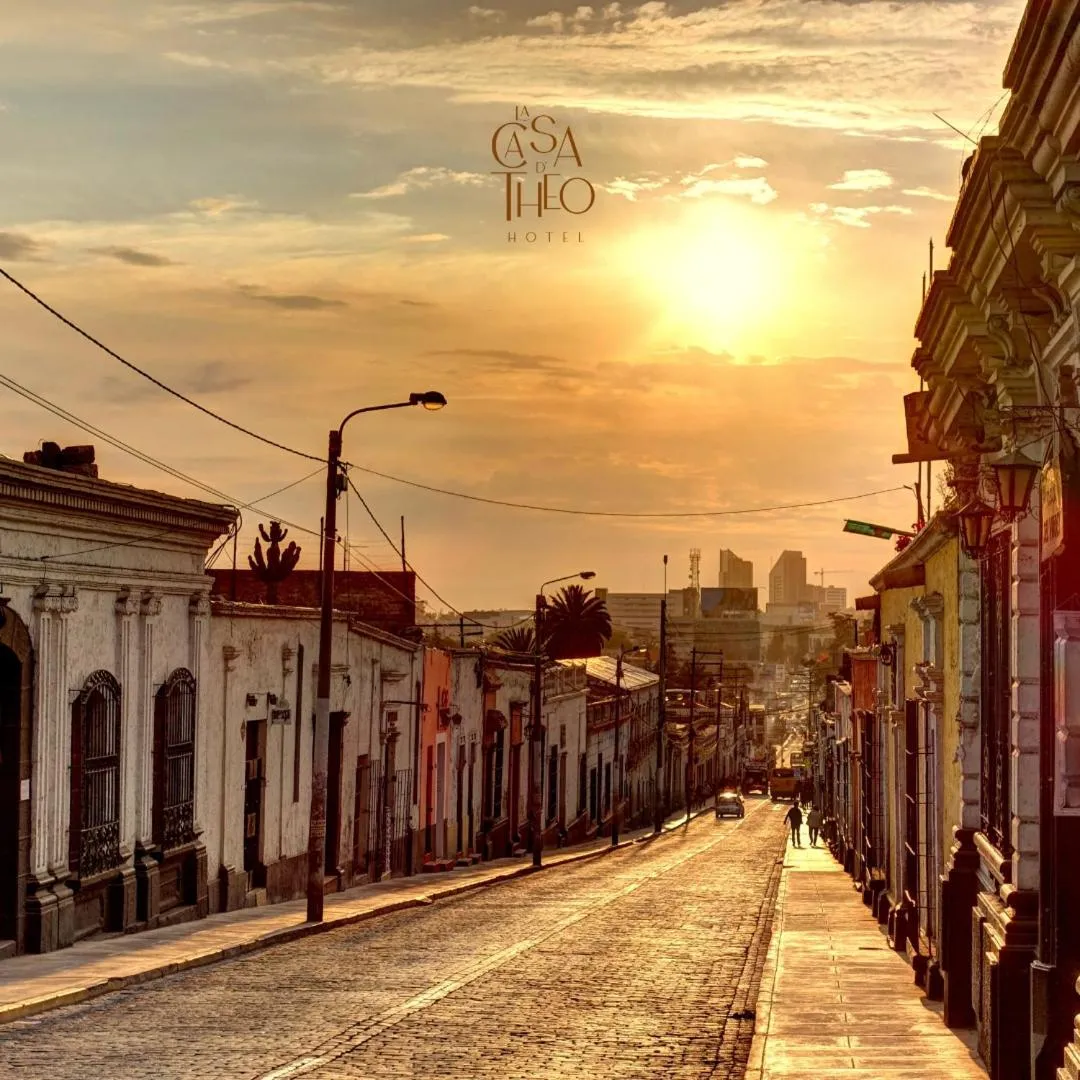 Sunset in La casa de theo
