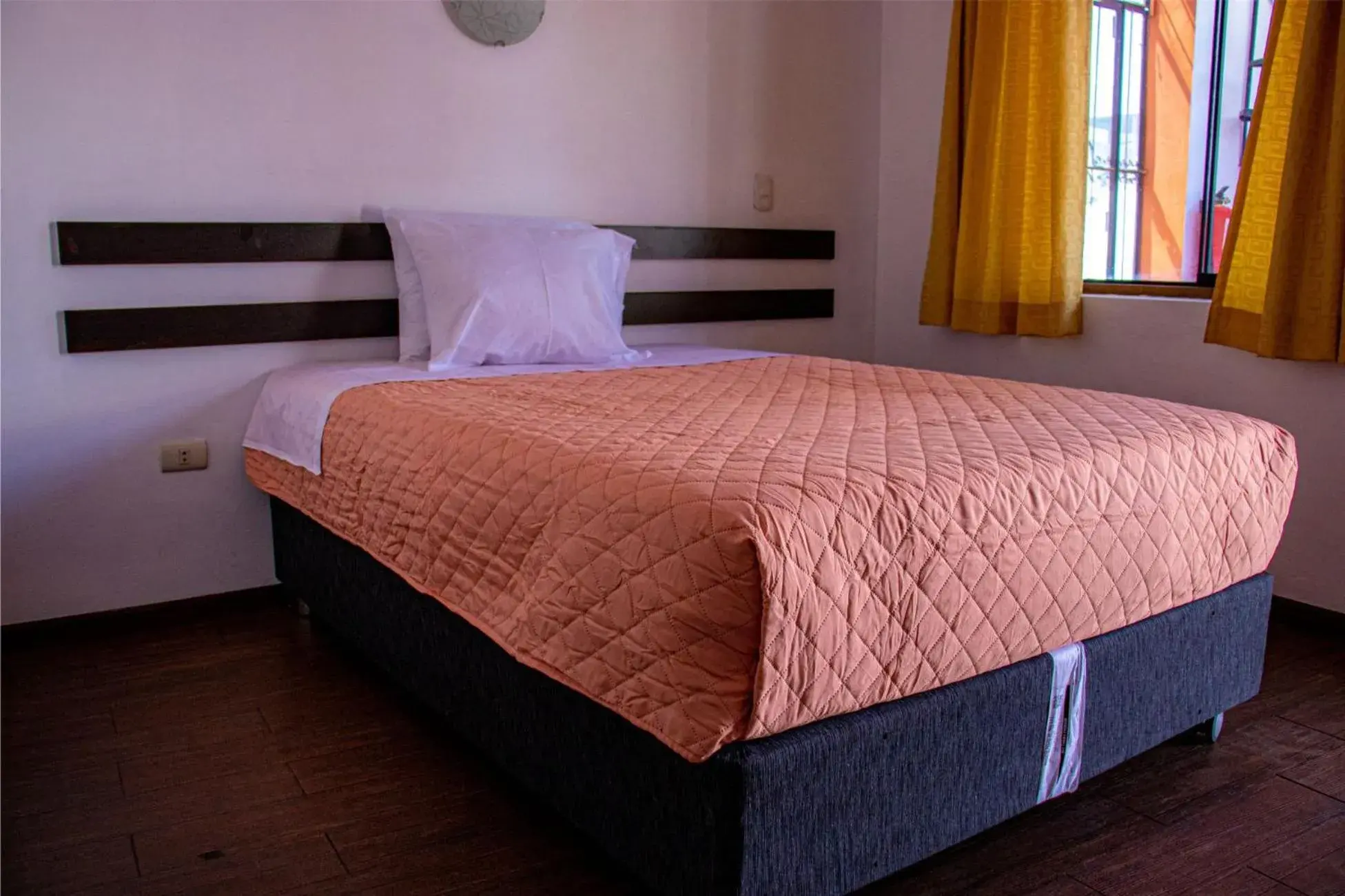 Standard Double Room with Shared Bathroom in La casa de theo Standard Double Room with Shared Bathroom in La casa de theo