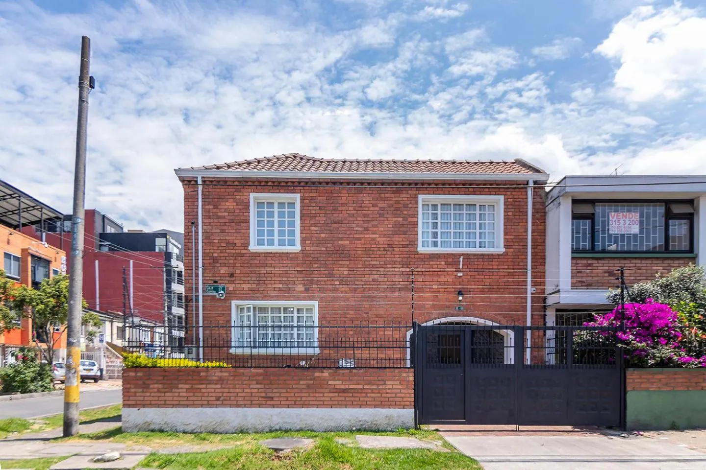 Property building in Corazon del Molino Corferias Bogota- Embajada Americana