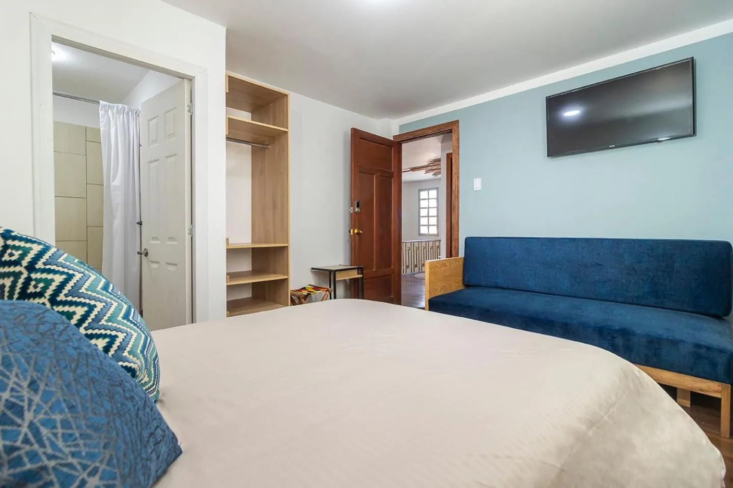 Bed in Corazon del Molino Corferias Bogota- Embajada Americana