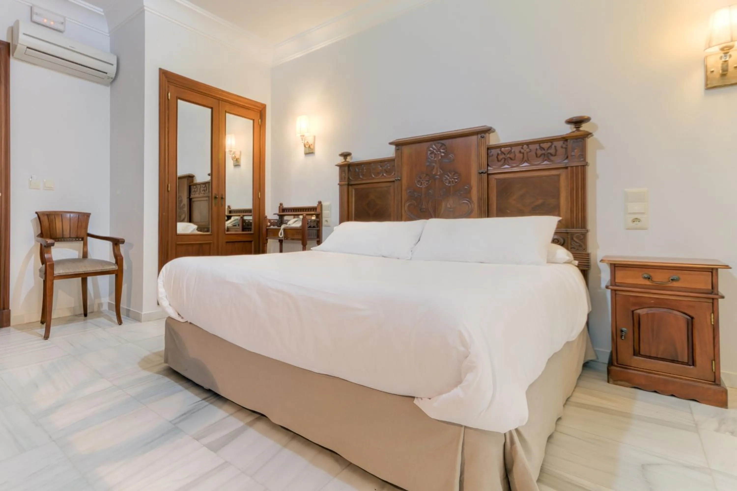 Photo of the whole room, Bed in Hotel Playa de Regla