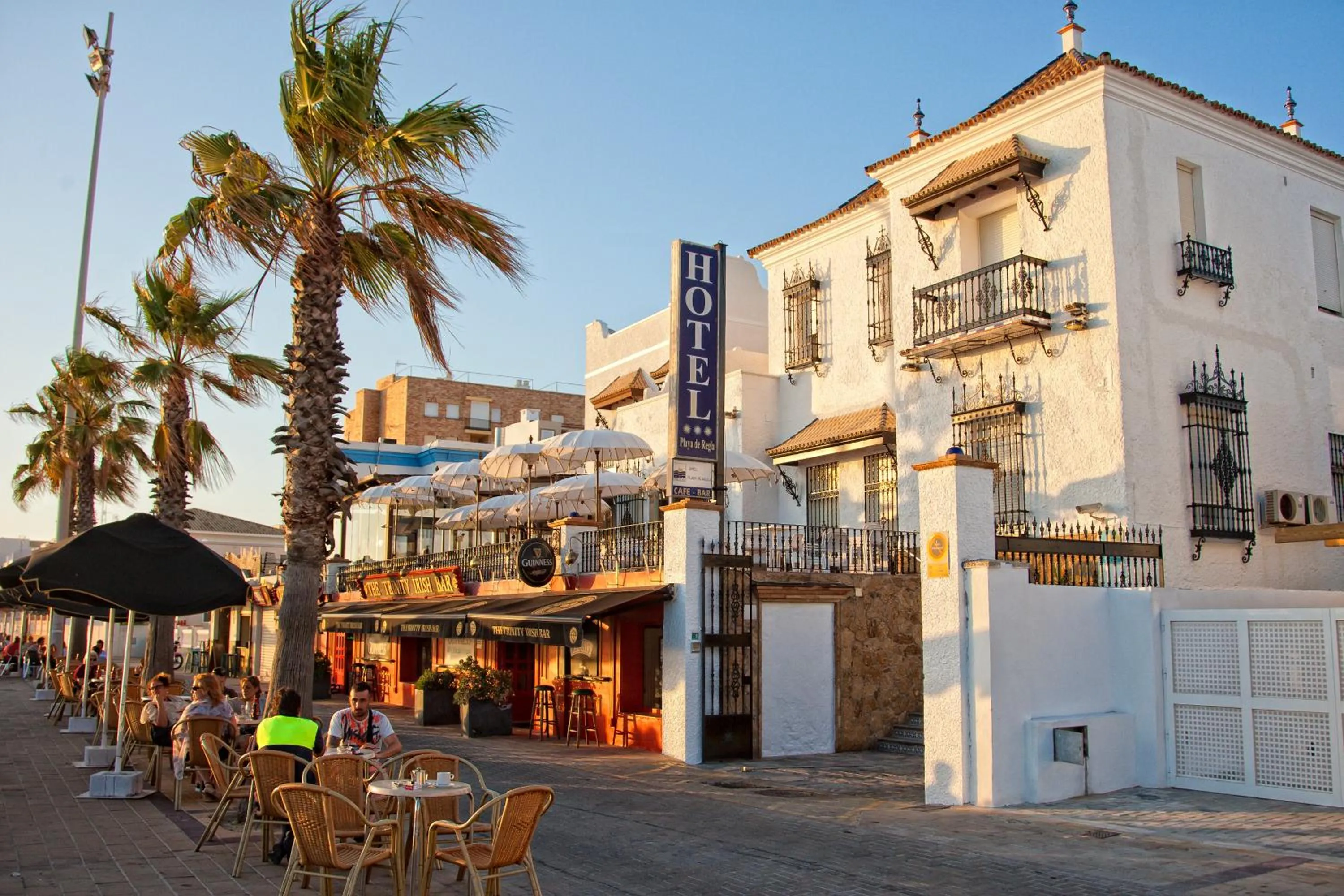 Facade/entrance in Hotel Playa de Regla