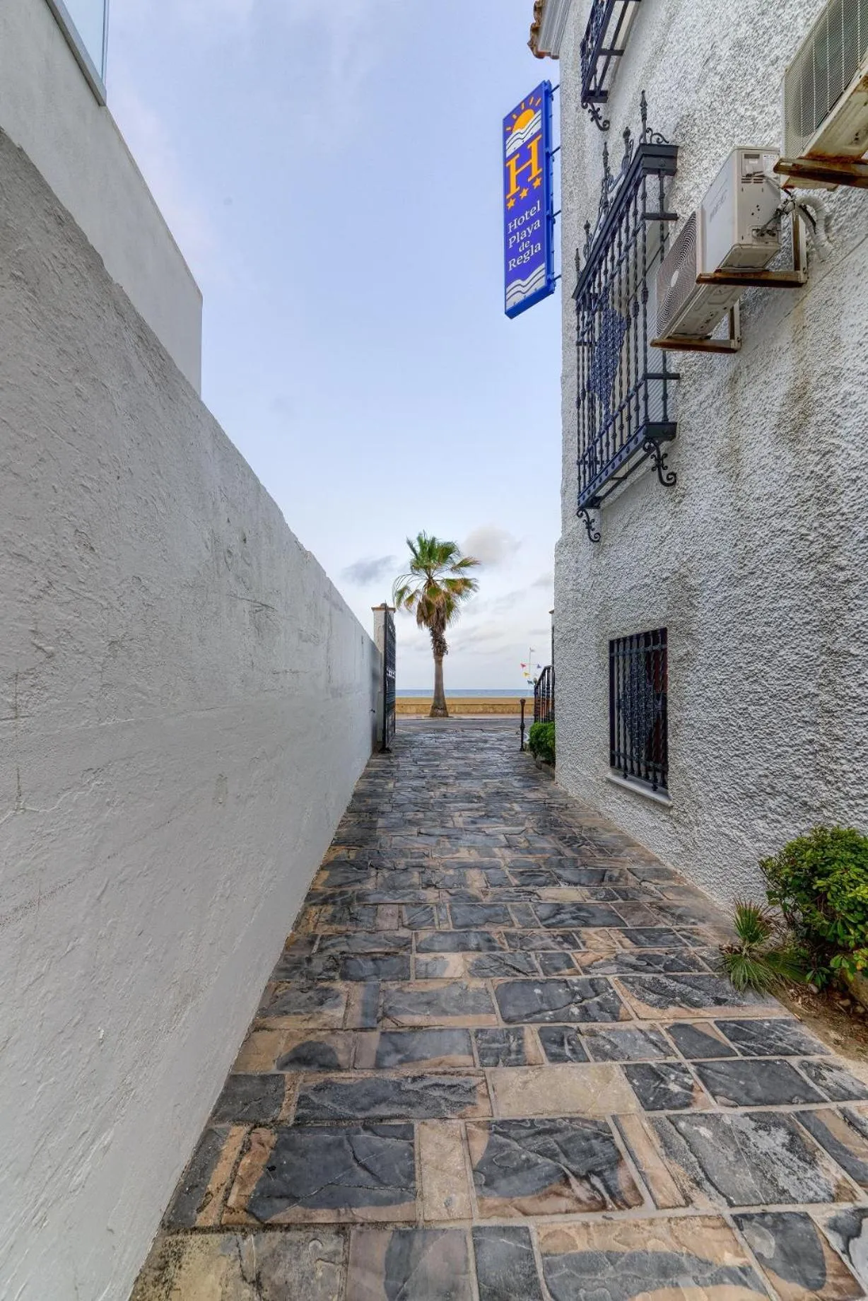 Parking in Hotel Playa de Regla