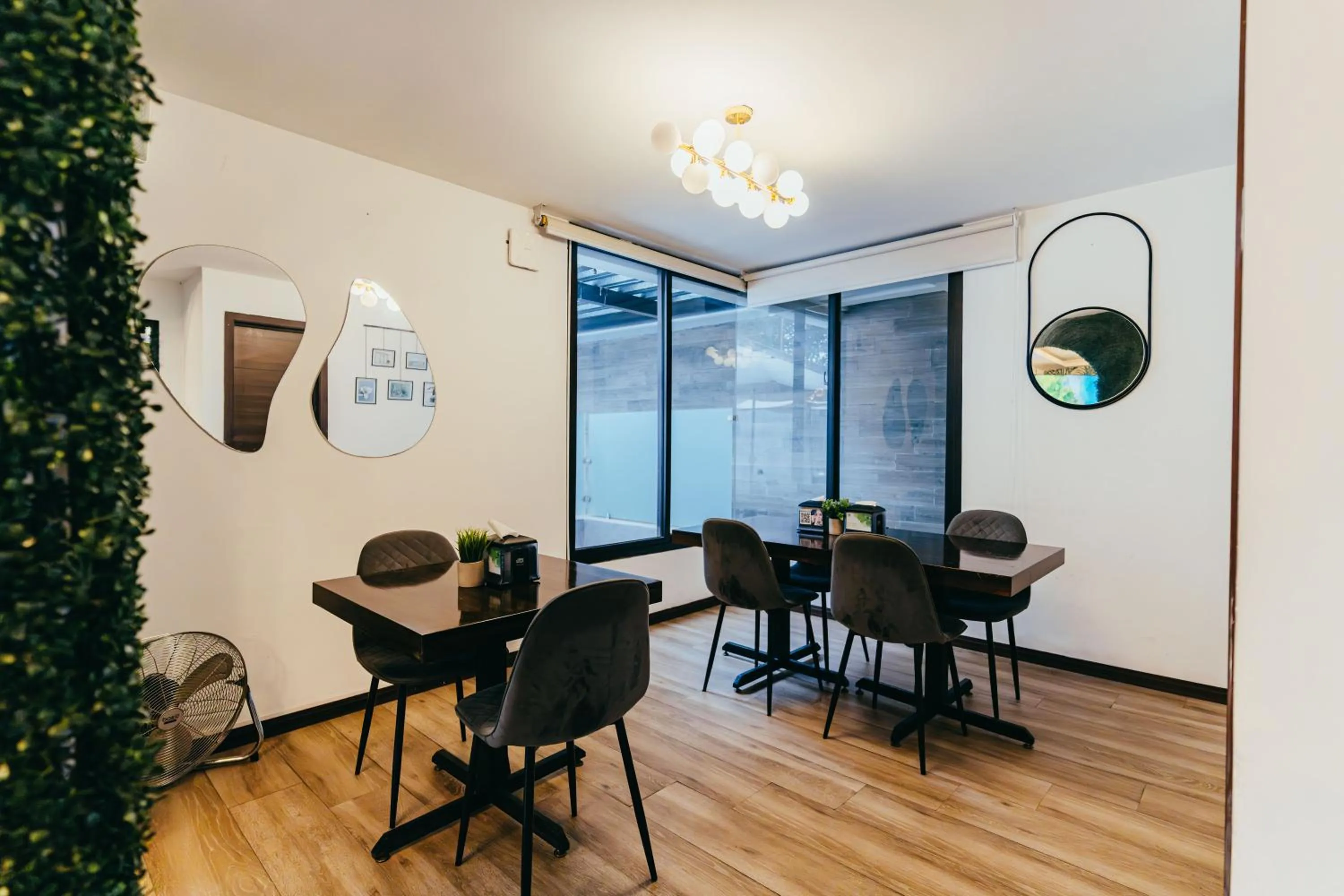 Restaurant/places to eat in Hotel Villas Santander