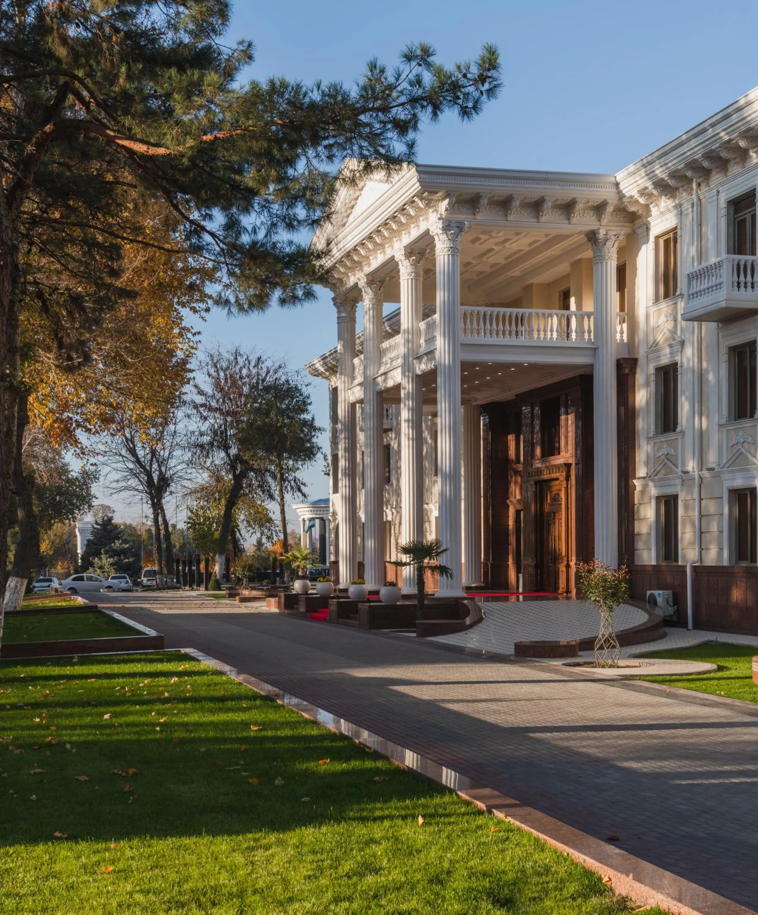 Facade/entrance in Zarafshon Parkside