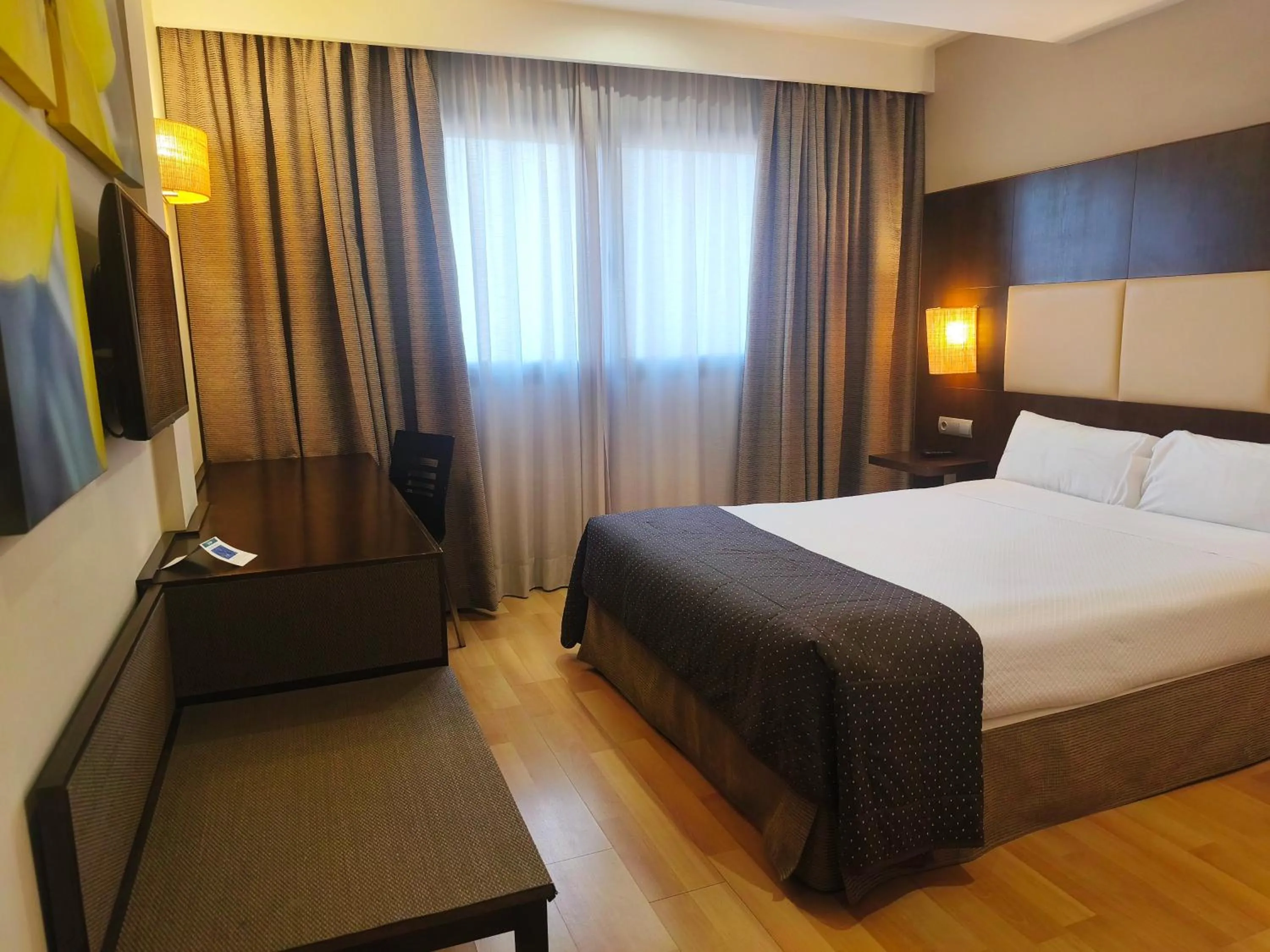 Bed in Hotel Sercotel Cuatro Postes