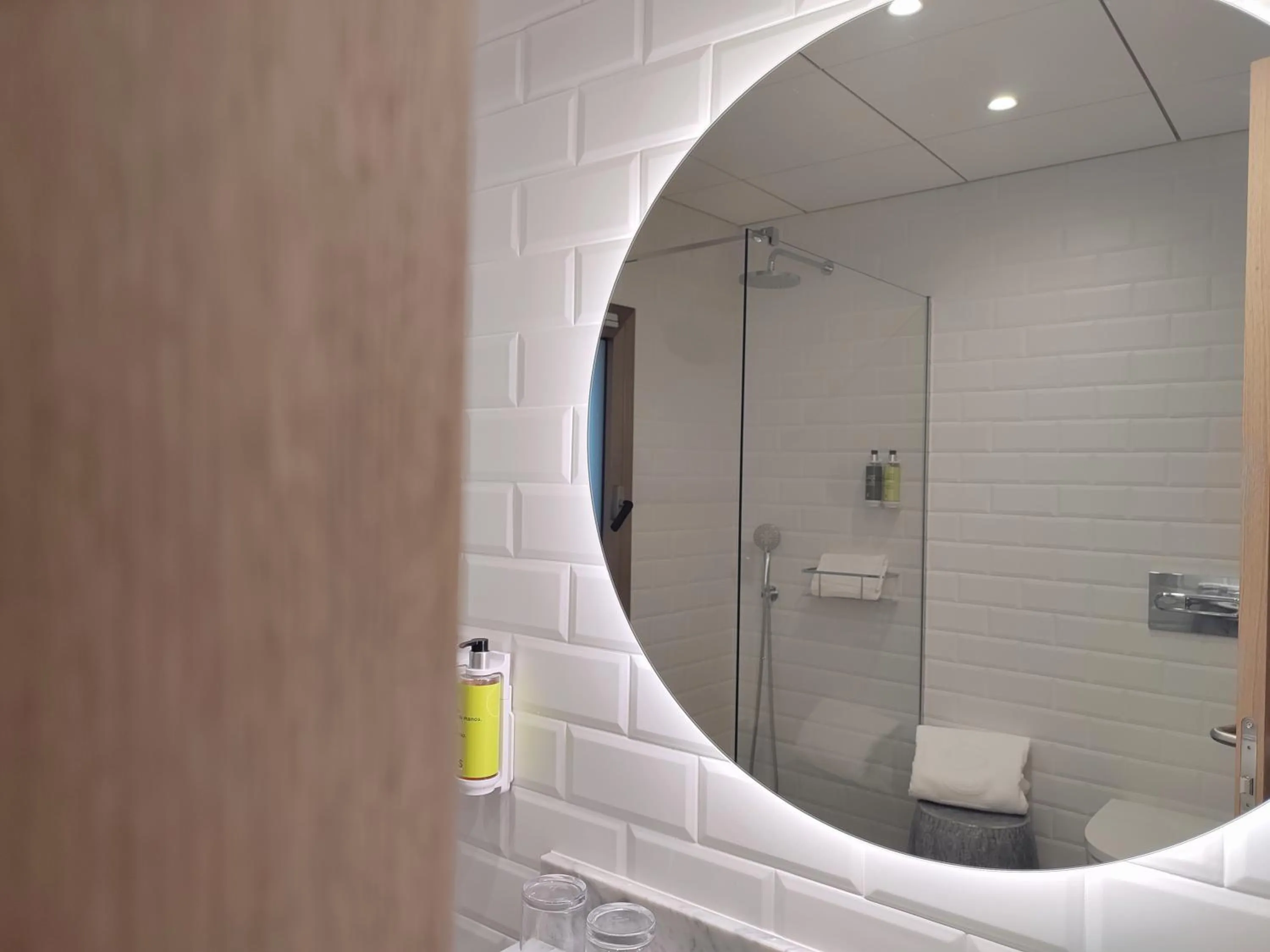 Toilet in Hotel Sercotel Cuatro Postes