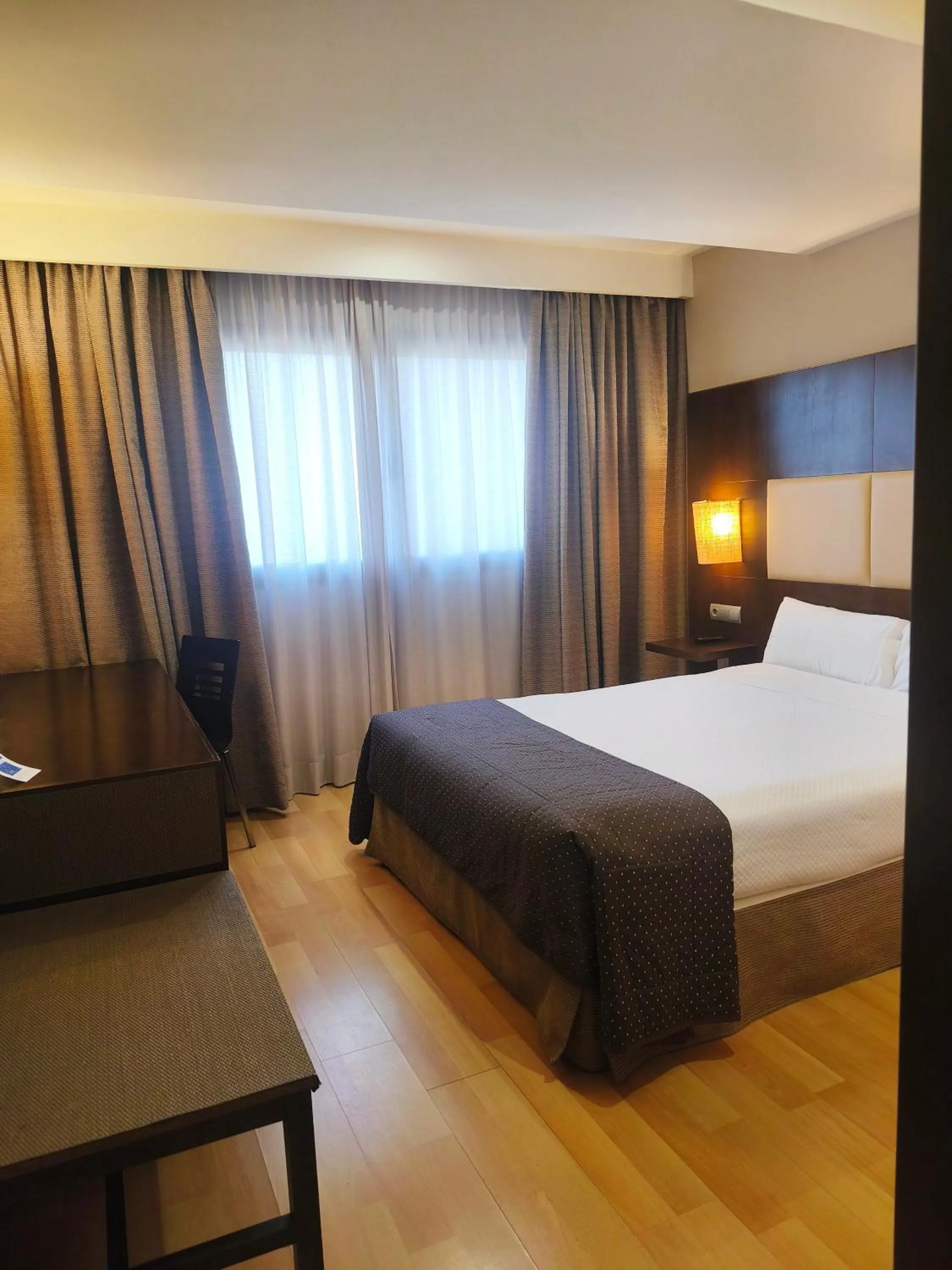 Bed in Hotel Sercotel Cuatro Postes