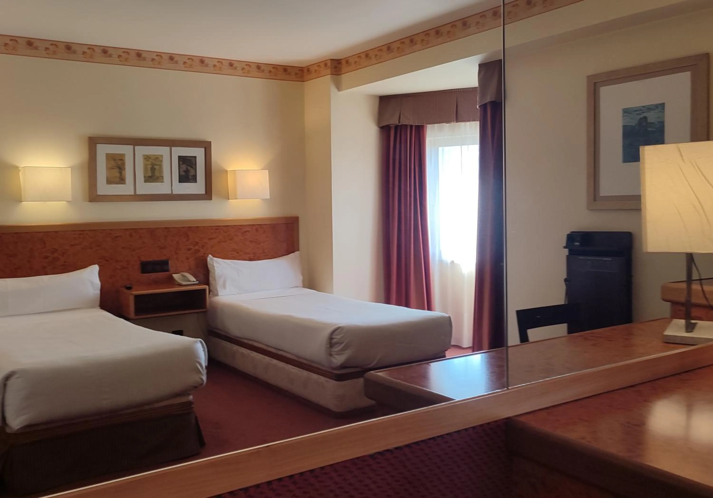 Bed in Hotel Sercotel Cuatro Postes