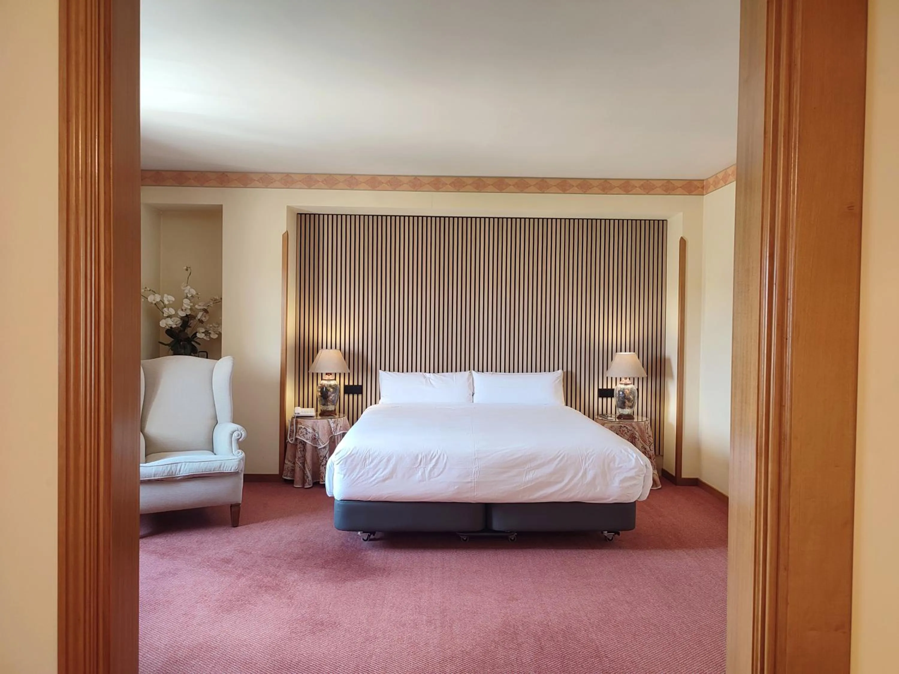 Bed in Hotel Sercotel Cuatro Postes